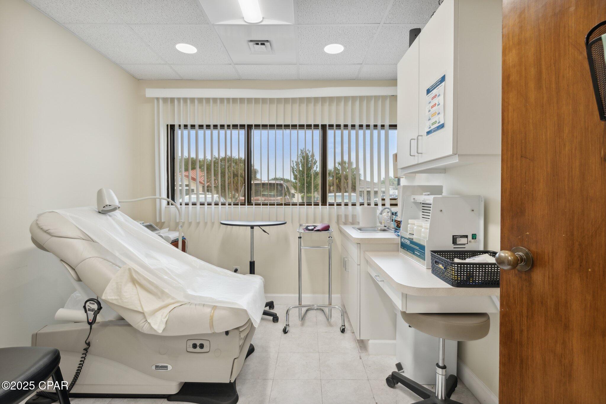 Gulf Coast Medical Plaza - Commercial Sale