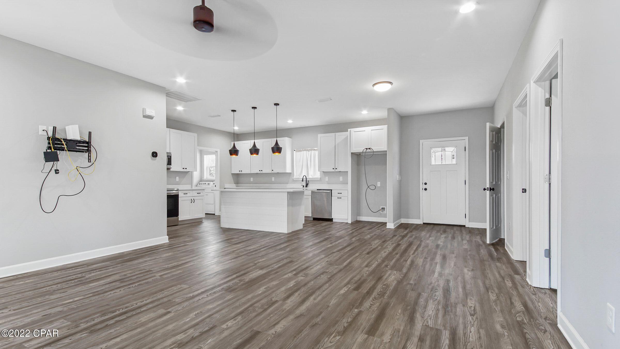 Caroline Add Unit 2 - Residential