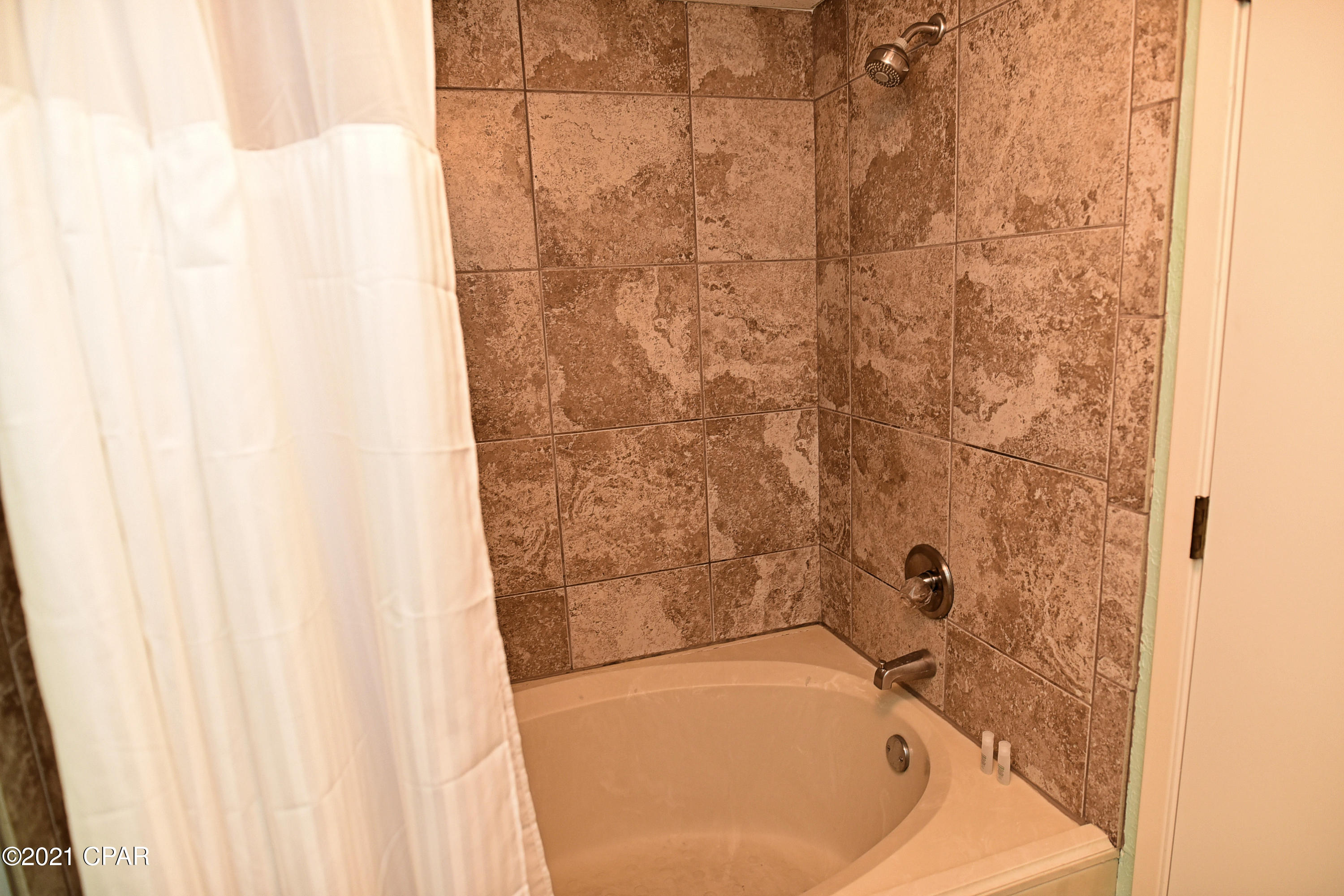 Forest Hills Tennis Villas - Residential