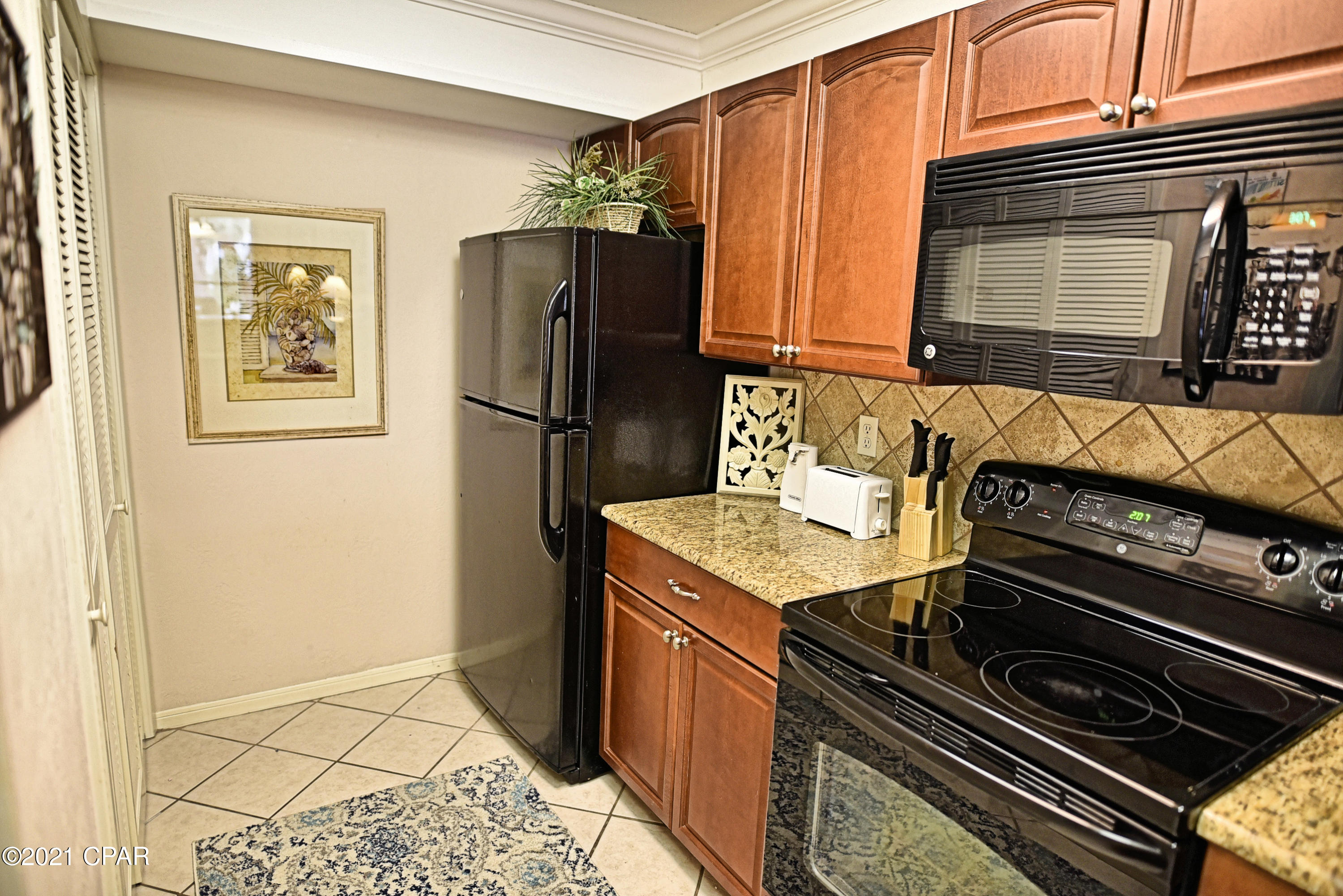 Forest Hills Tennis Villas - Residential