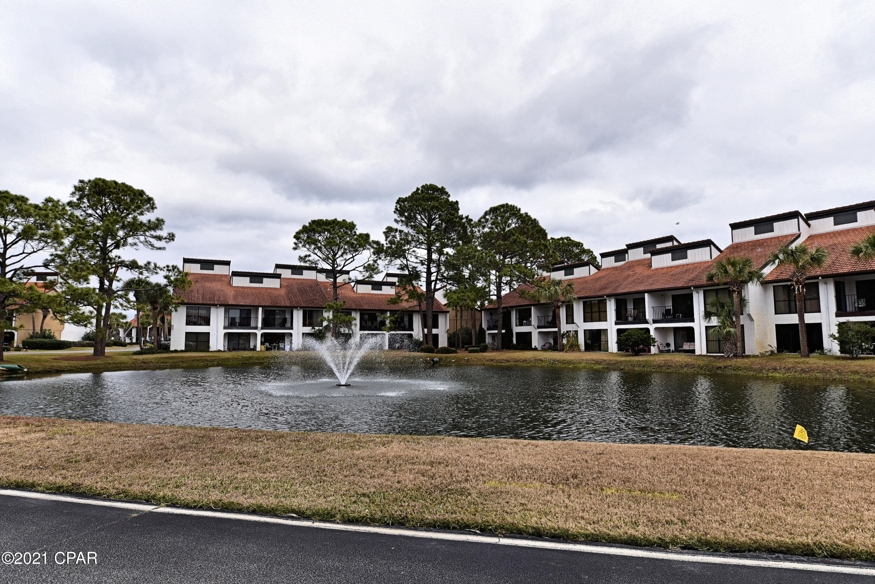 Forest Hills Tennis Villas - Residential