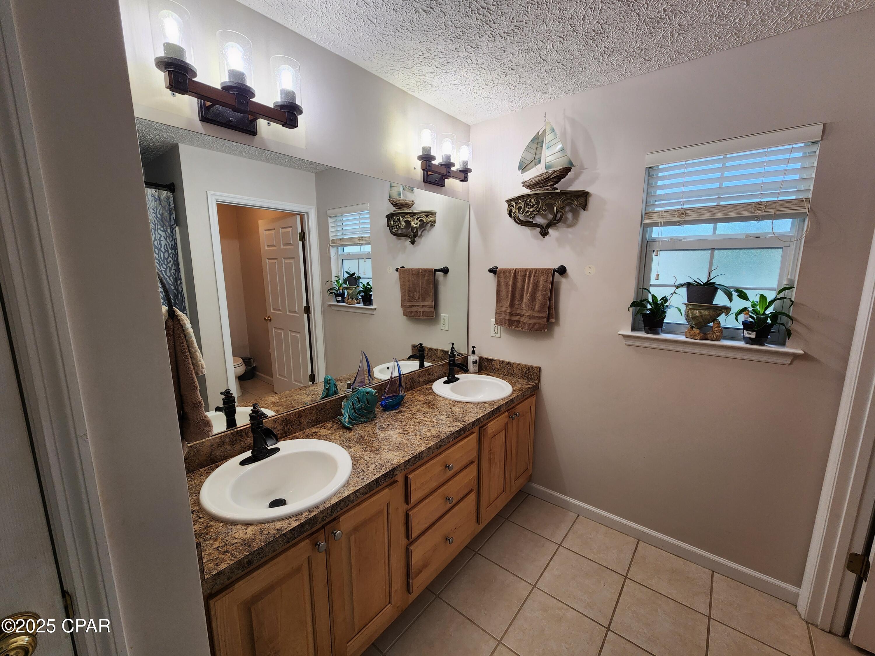 Oakcrest - Residential