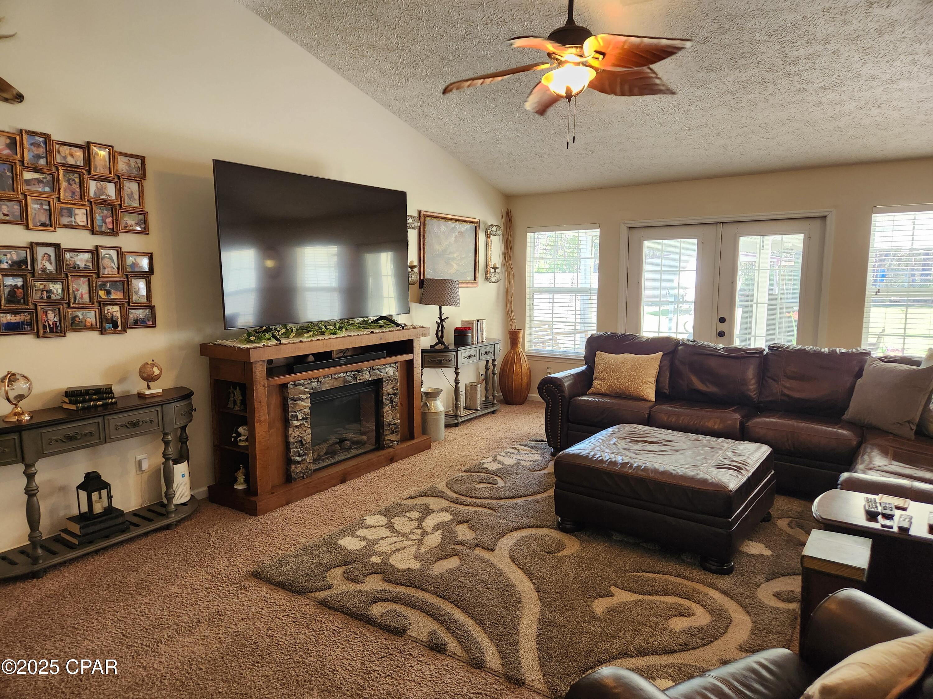 Oakcrest - Residential