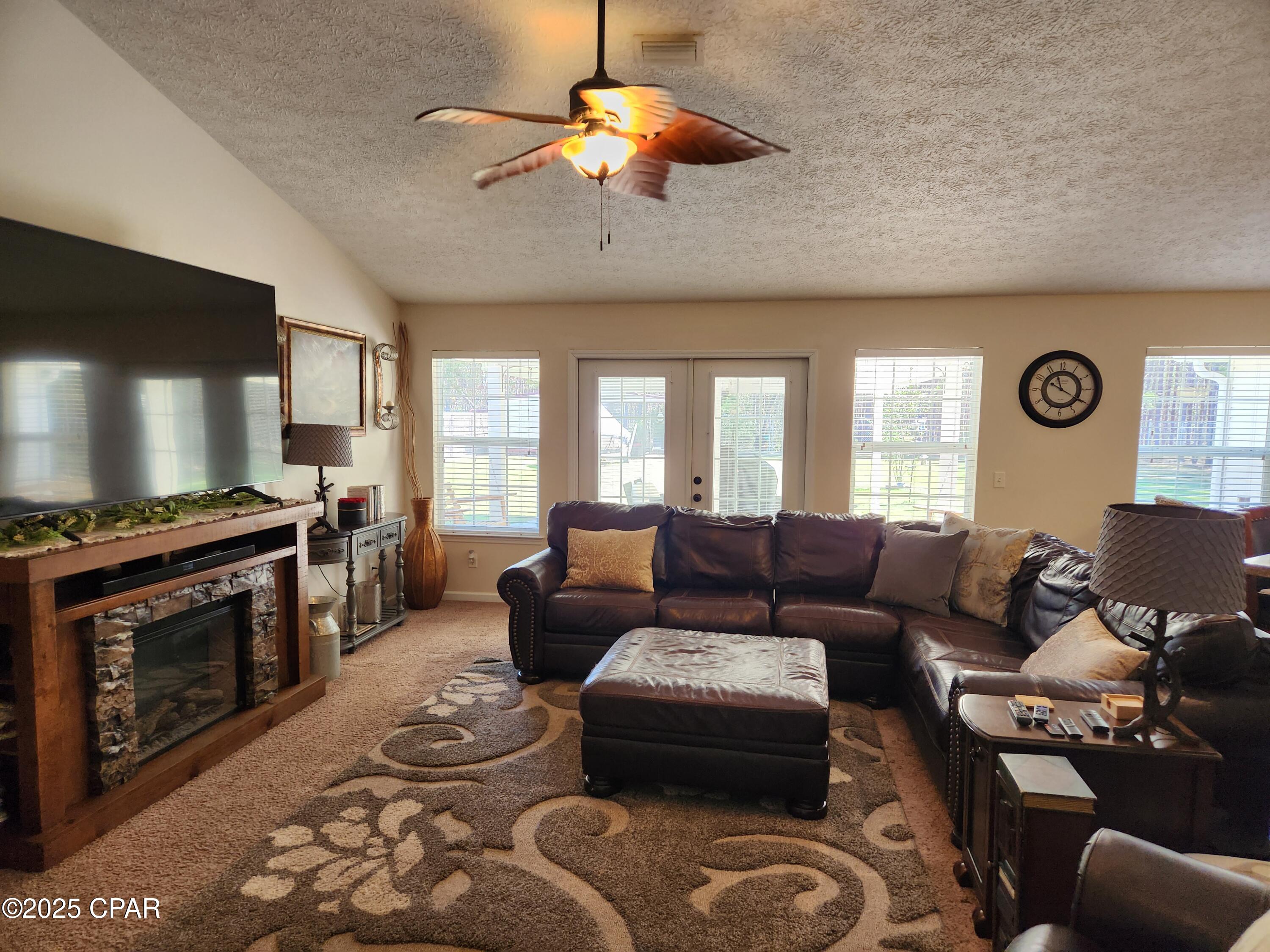 Oakcrest - Residential