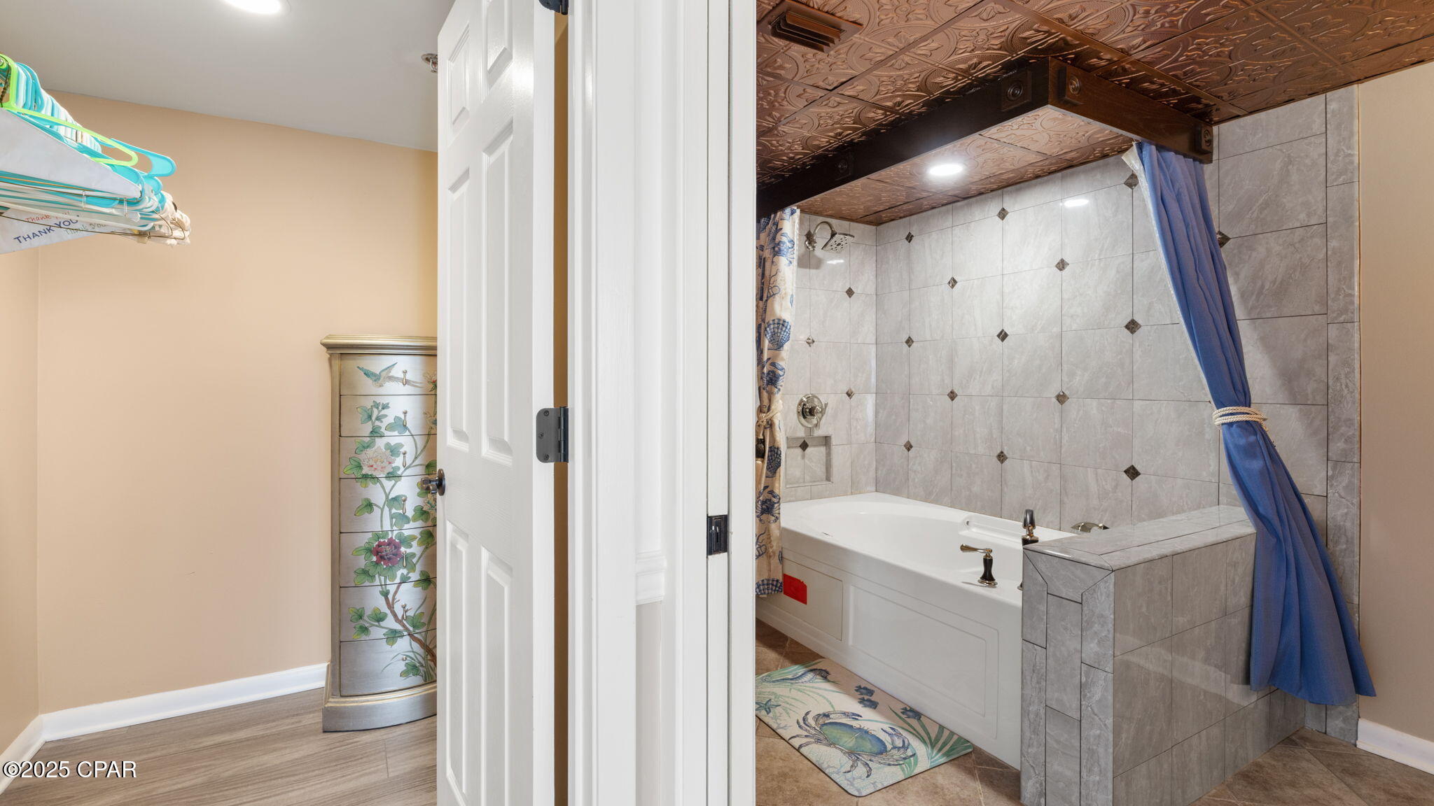 Long Beach Towers IV - Residential