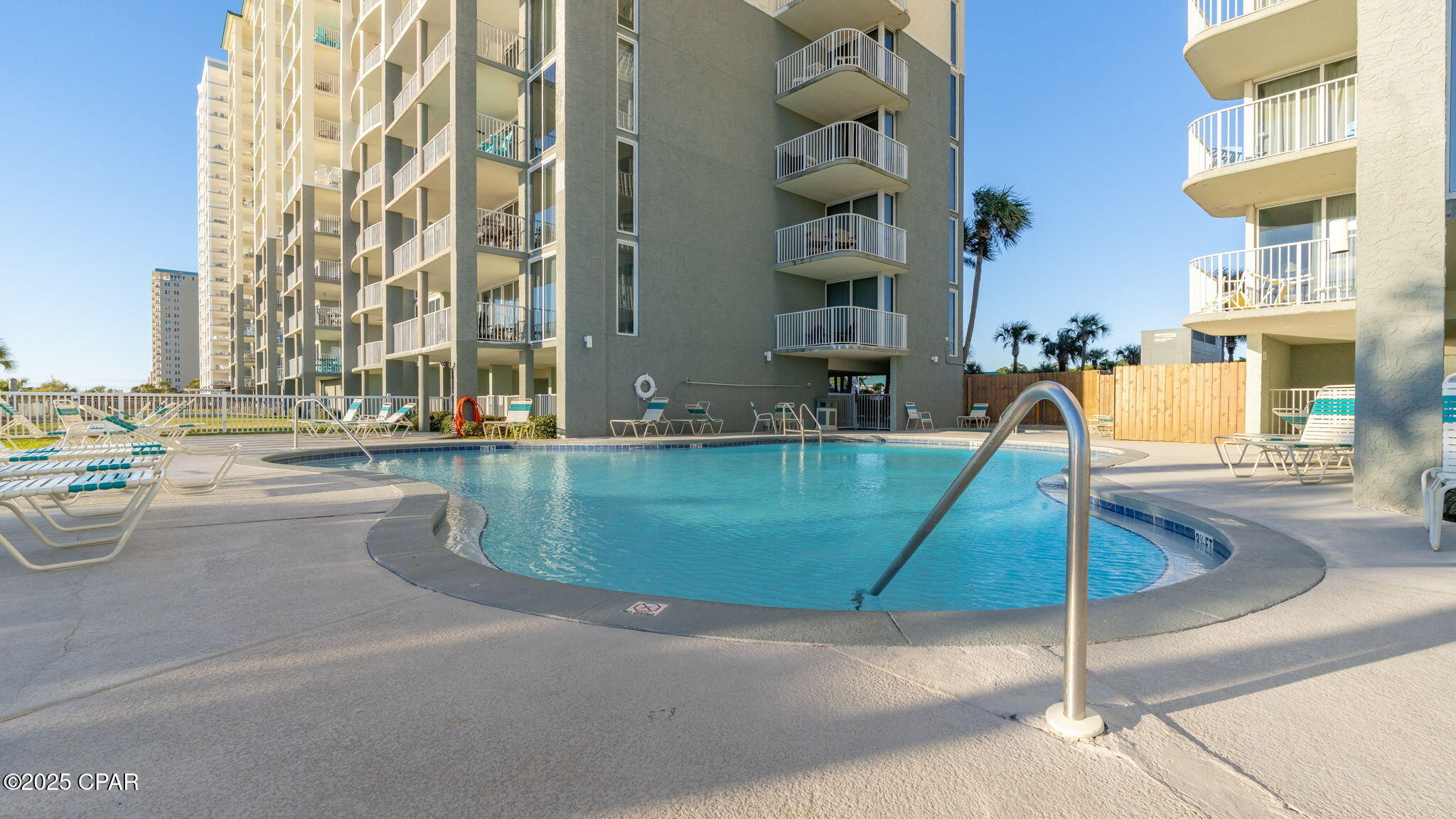 Long Beach Towers IV - Residential