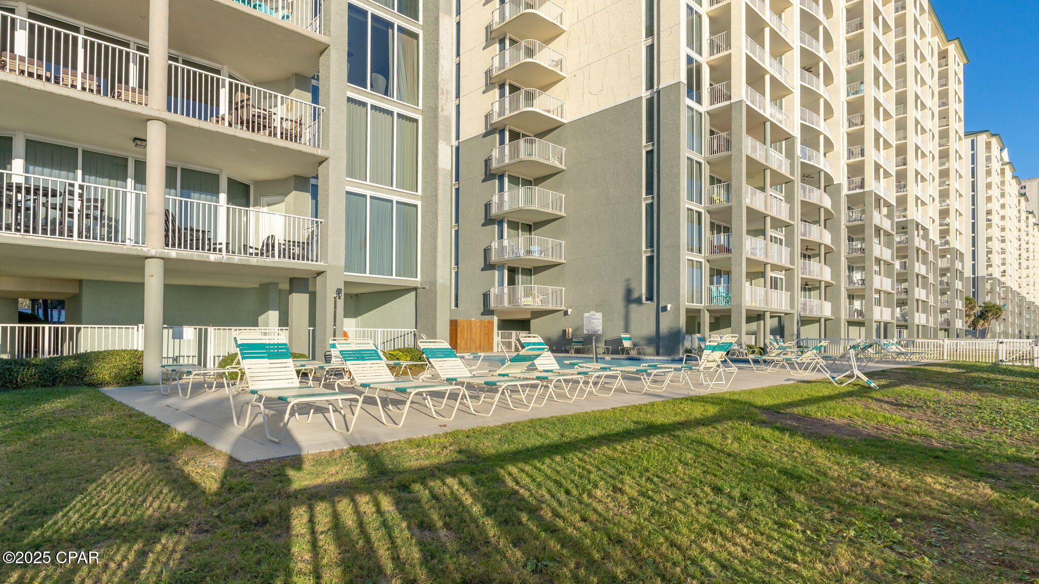 Long Beach Towers IV - Residential