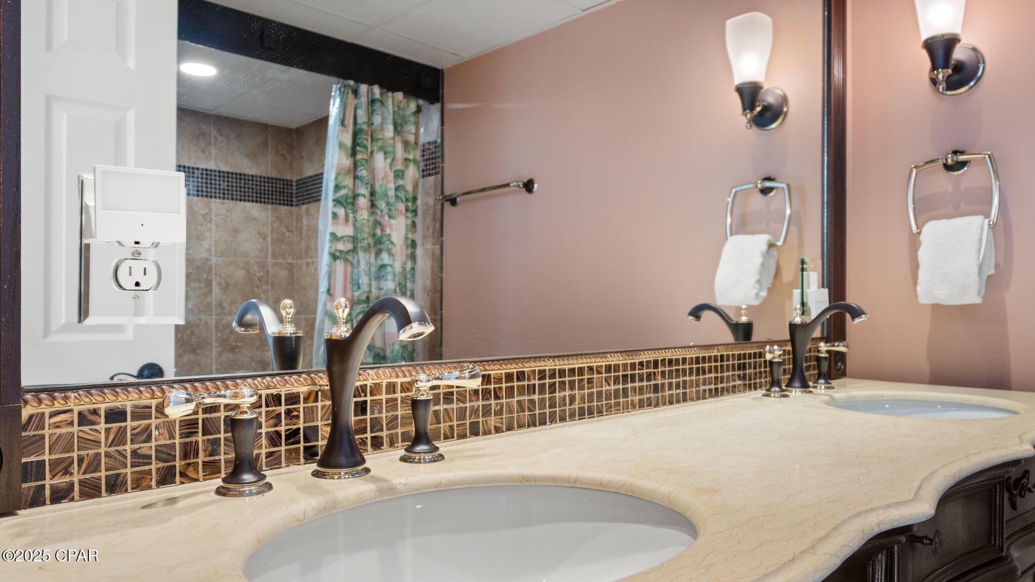 Long Beach Towers IV - Residential