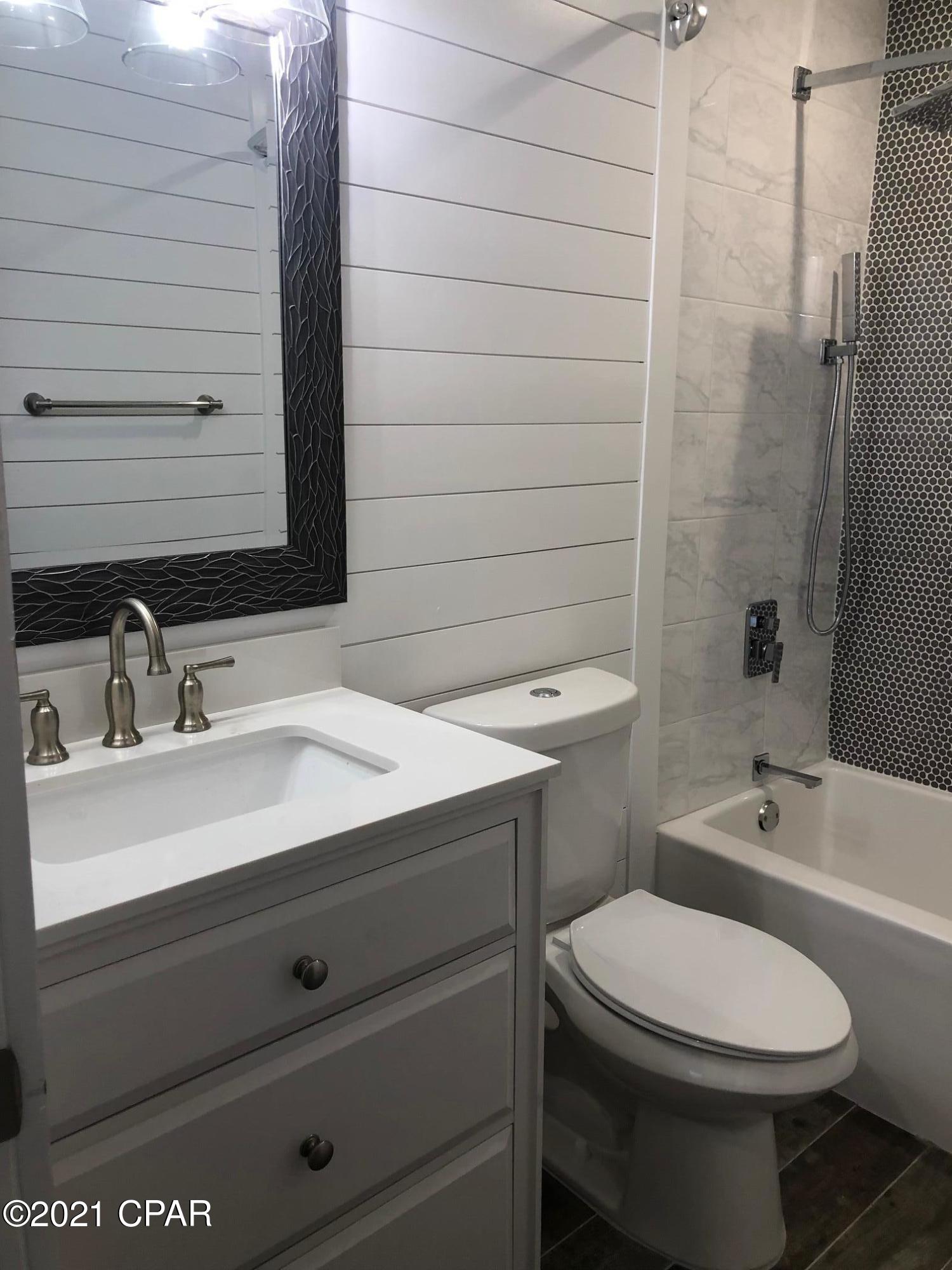 Gulf Coast Village U-1 - Residential