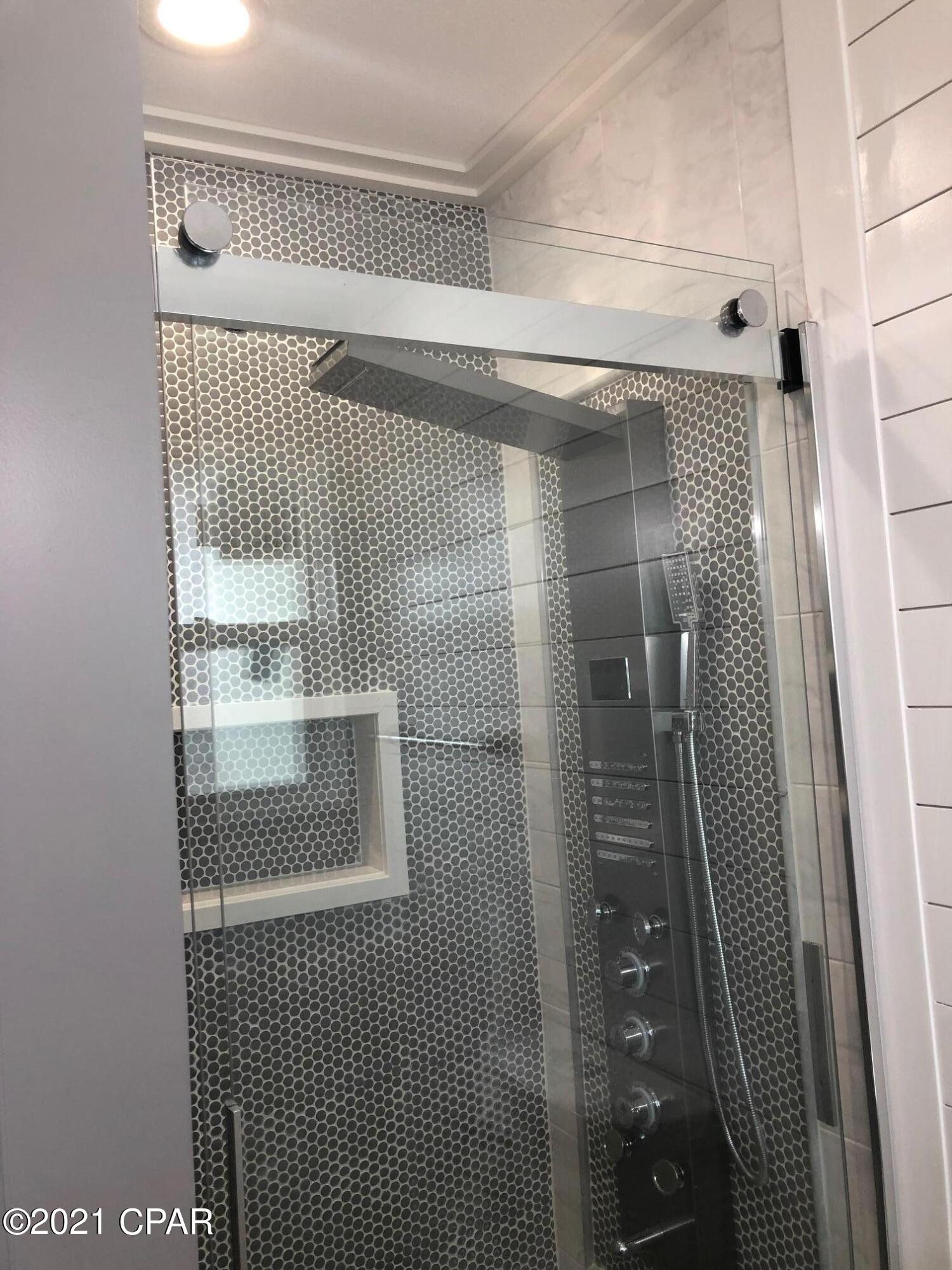 Gulf Coast Village U-1 - Residential