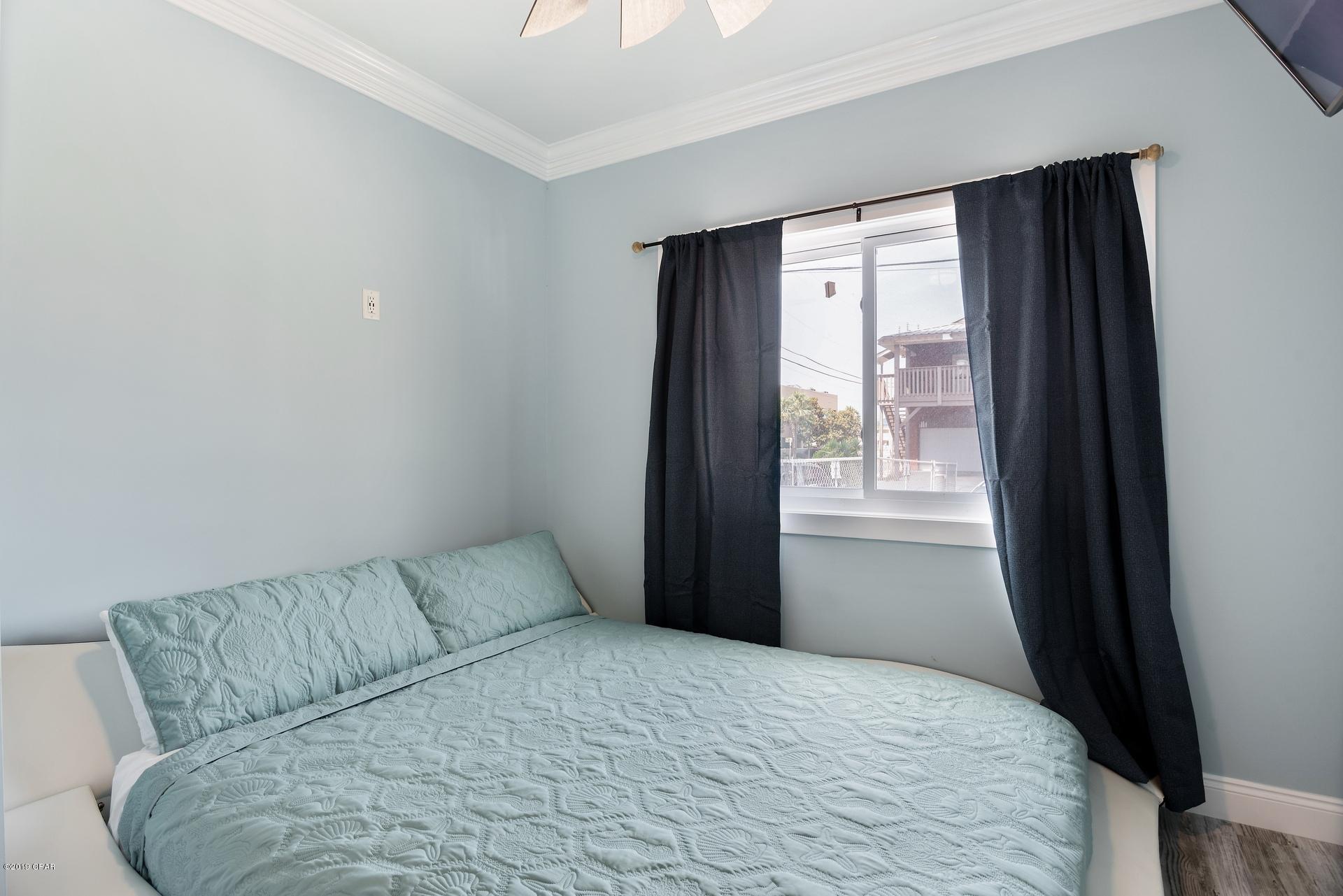 Gulf Lagoon Beach - Residential