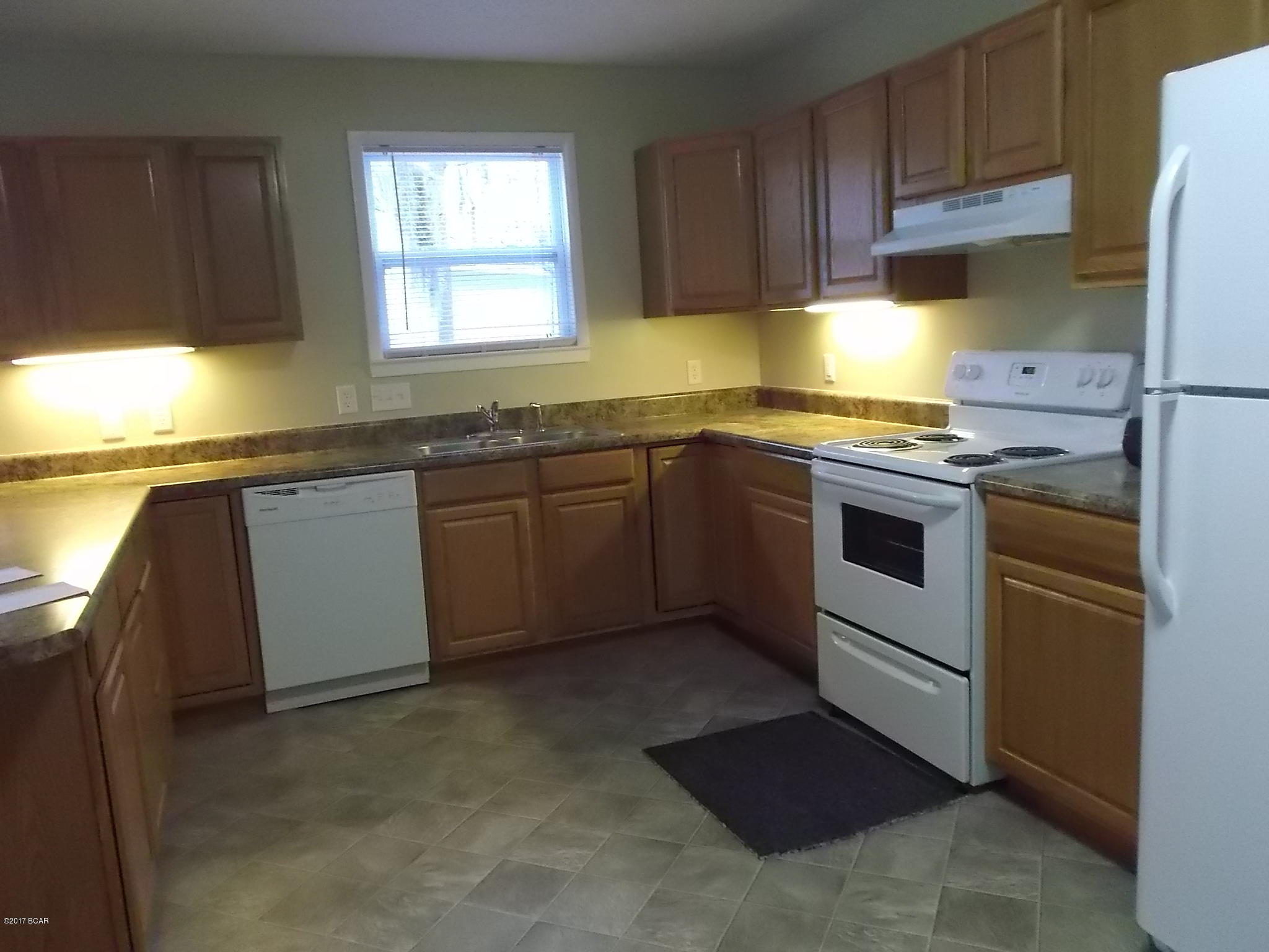 [No Recorded Subdiv] - Residential Lease