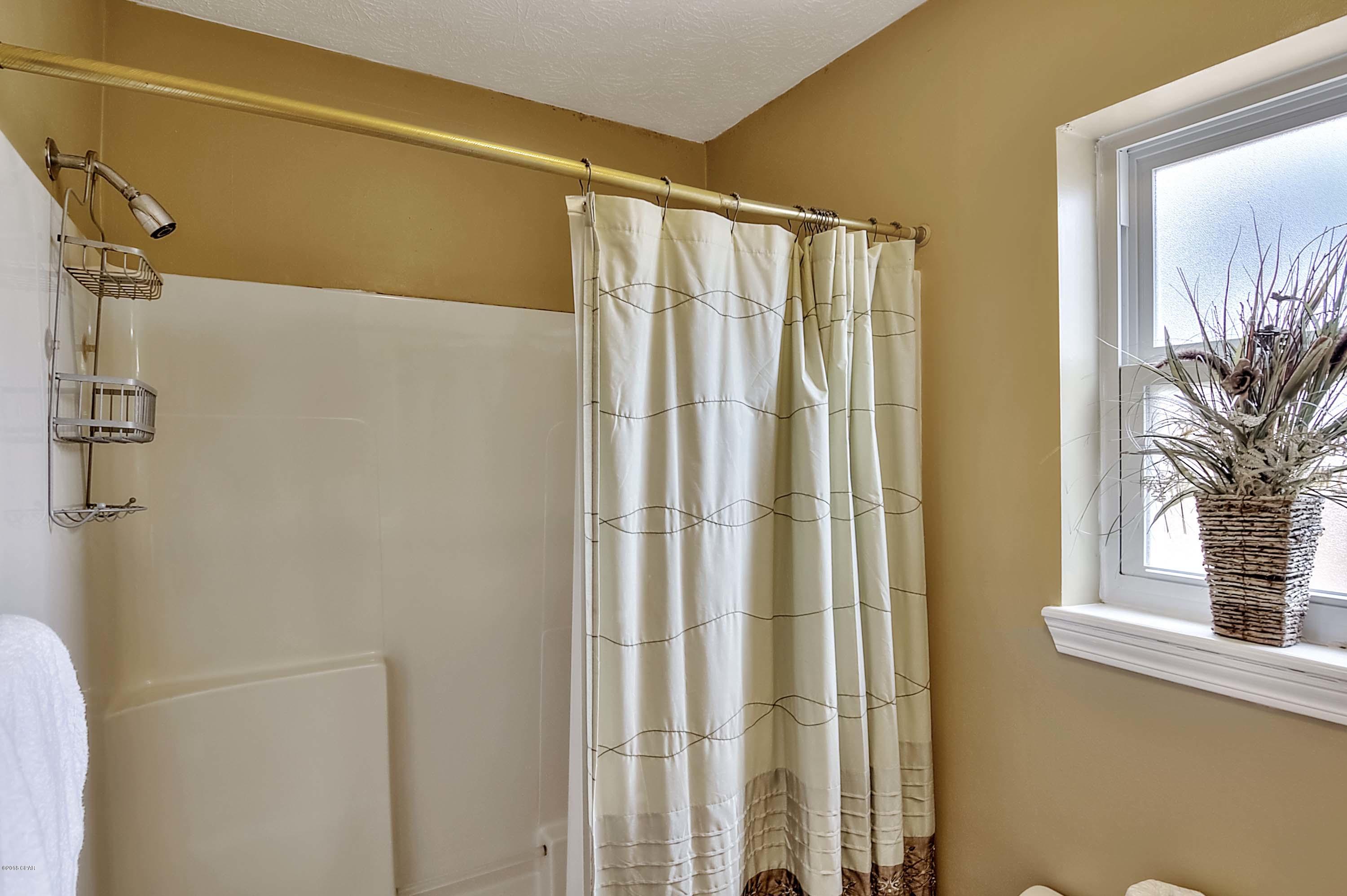 North Lagoon Oaks 9th - Residential