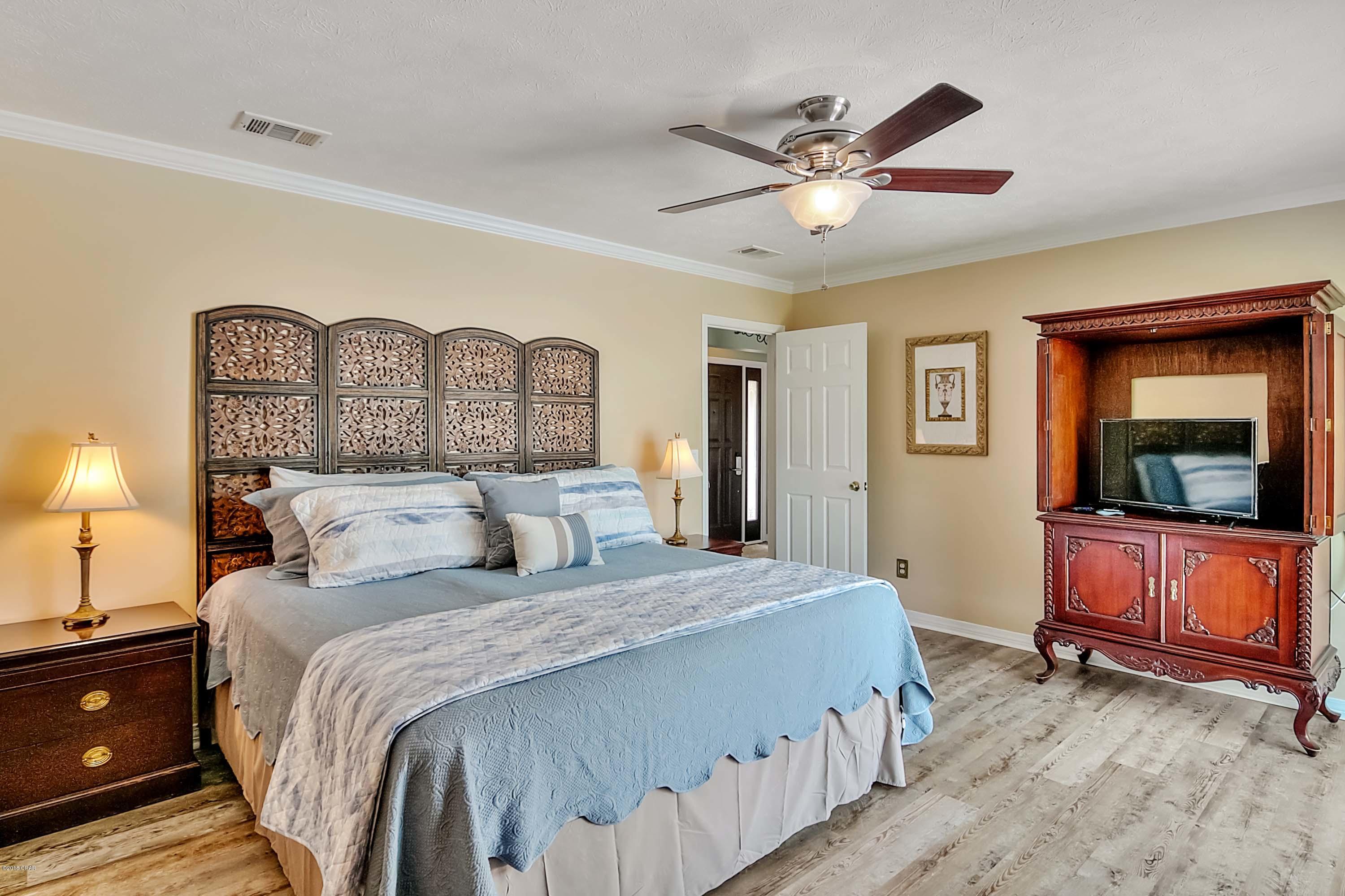 North Lagoon Oaks 9th - Residential