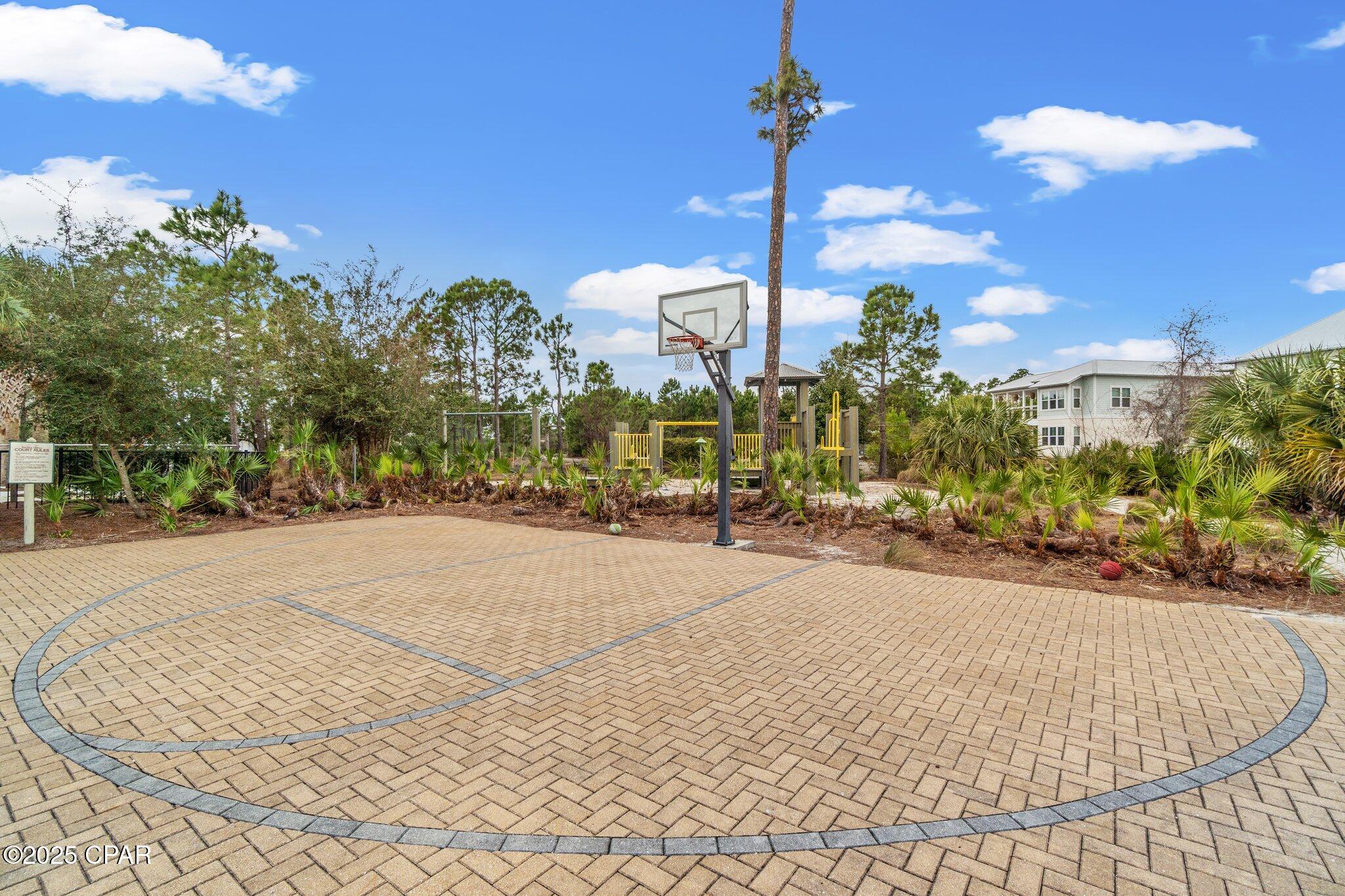 Martinique Phase III - Land