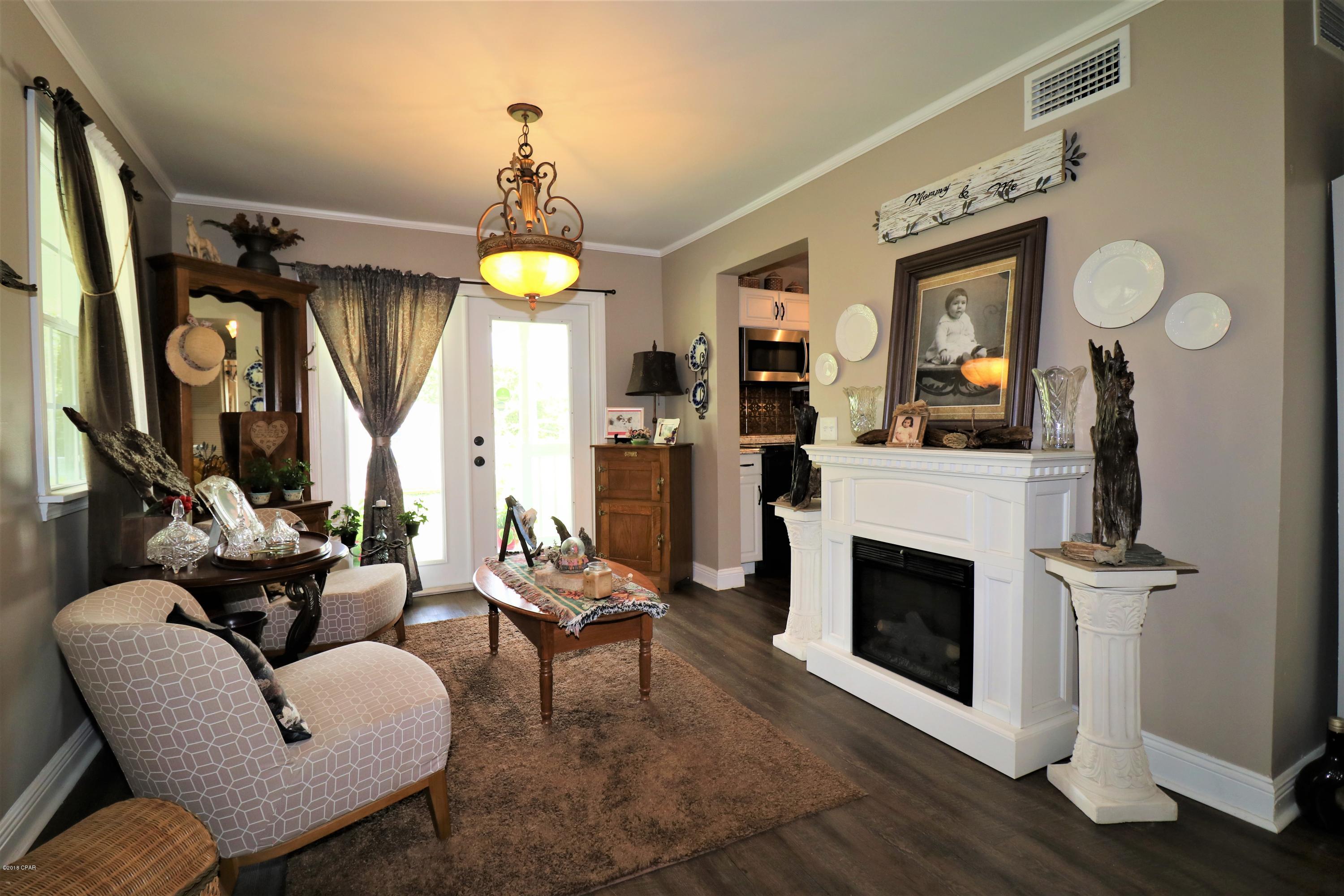 [No Recorded Subdiv] - Residential