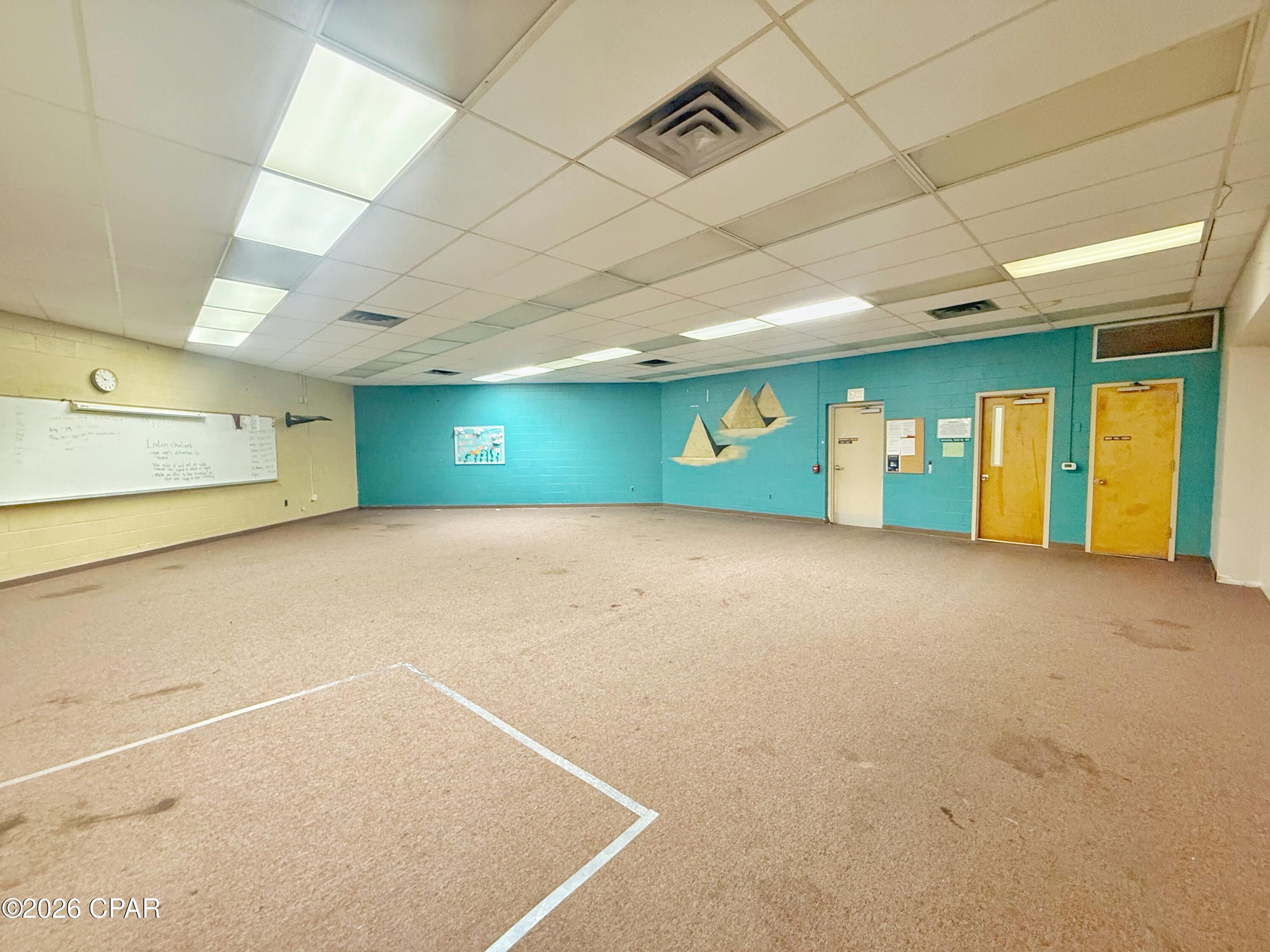 [No Recorded Subdiv] - Commercial Sale