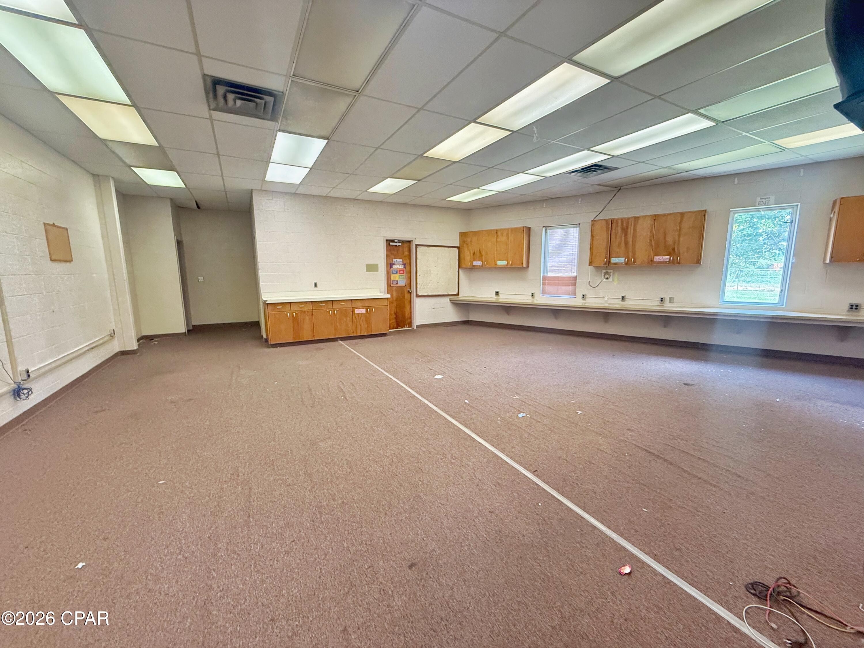 [No Recorded Subdiv] - Commercial Sale