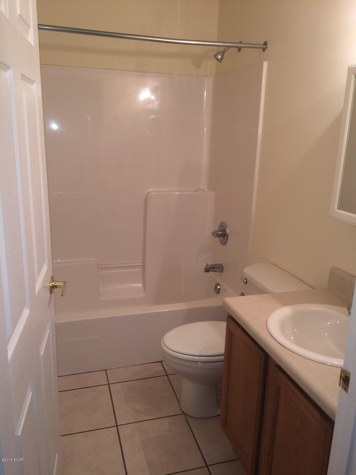 Houston Pines - Residential Lease