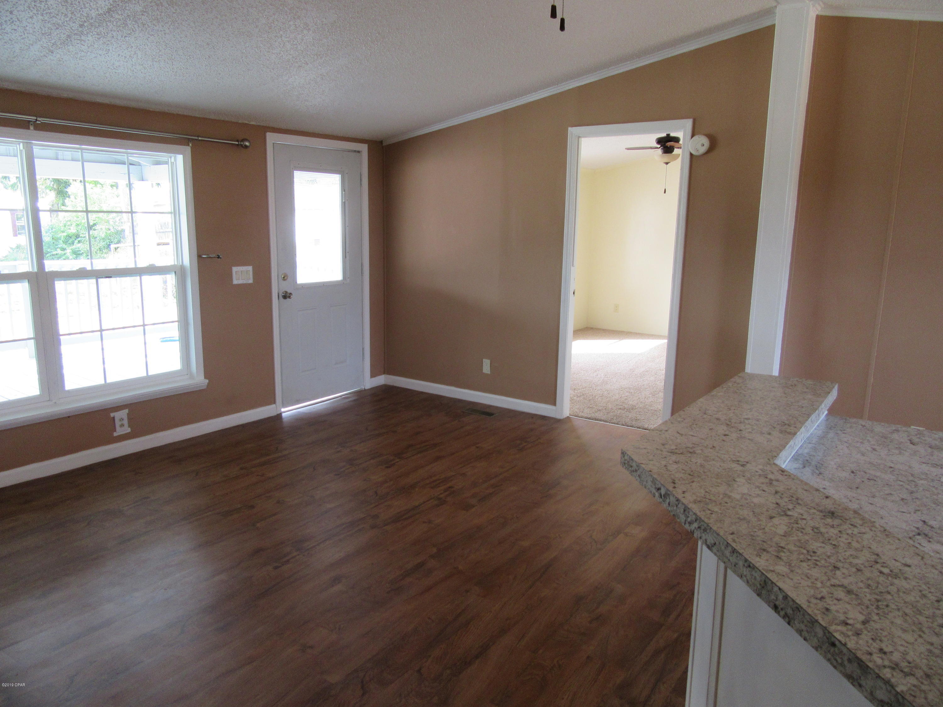 [No Recorded Subdiv] - Residential Lease