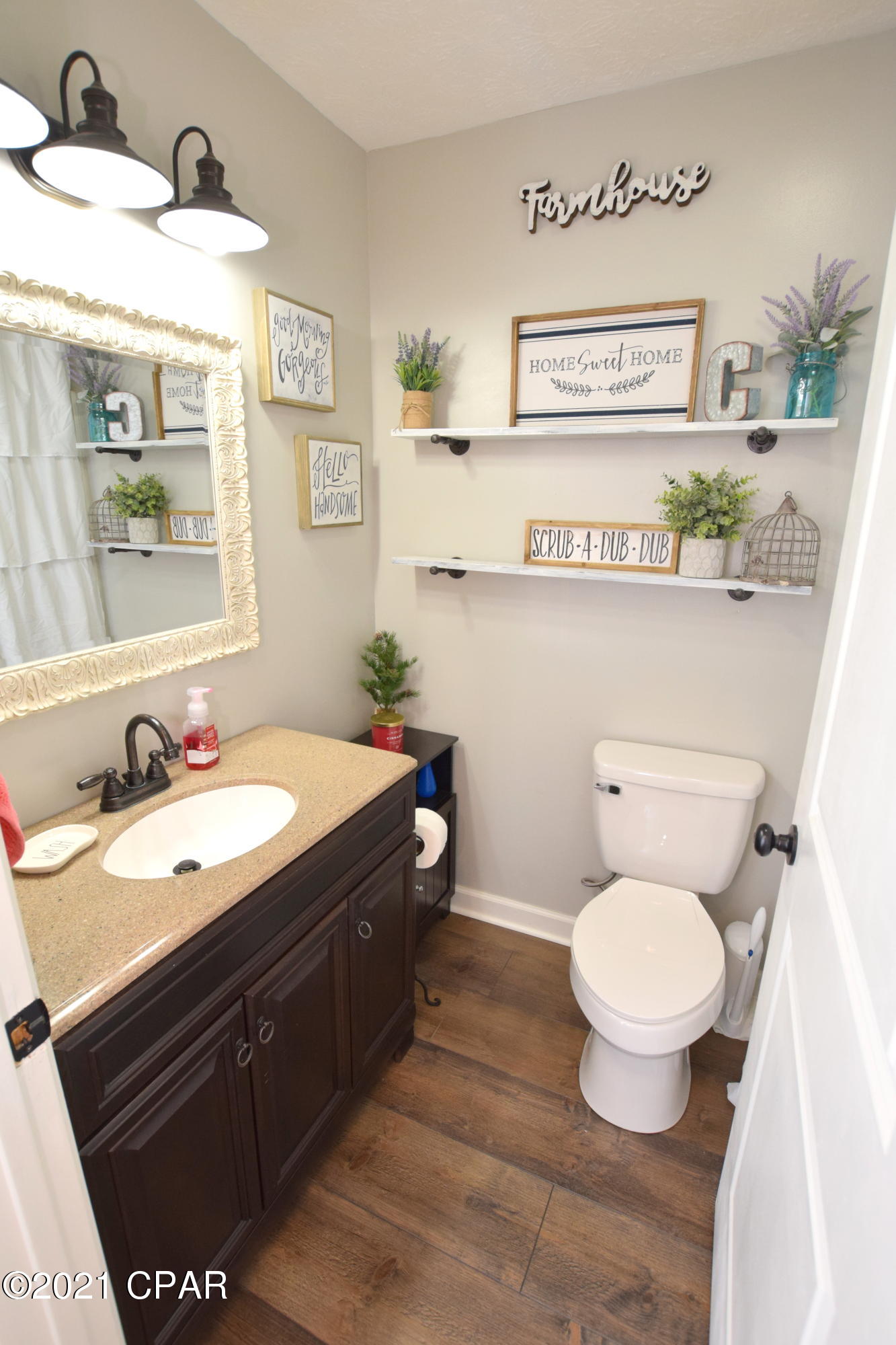 Orange Hill Corners Ranchet Est - Residential