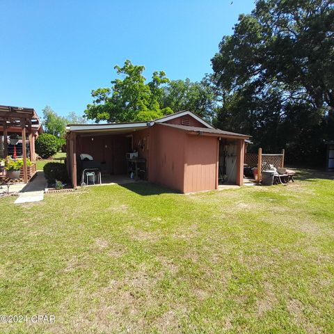 A home in Grand Ridge