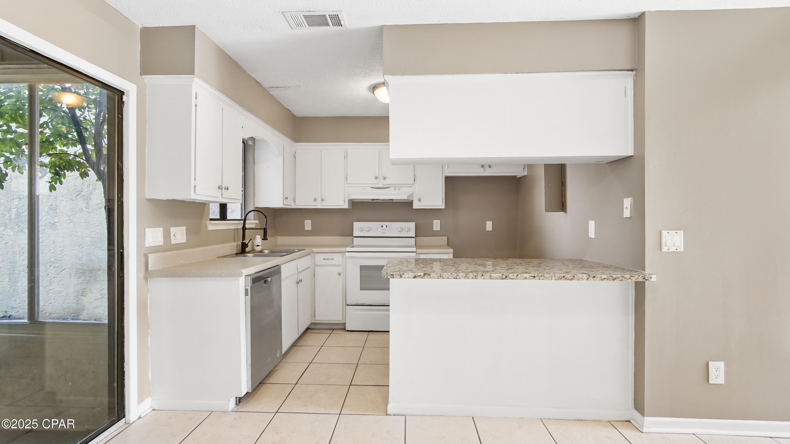 Venetian Villa - Residential