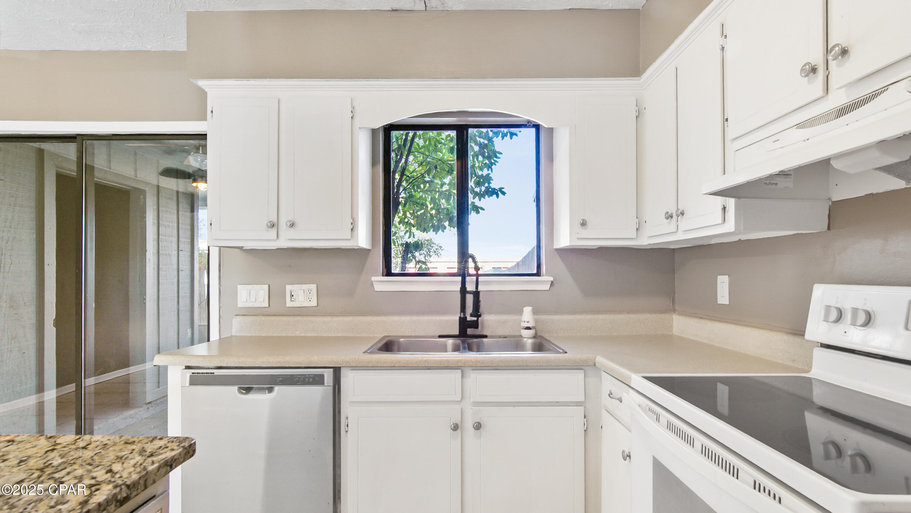 Venetian Villa - Residential