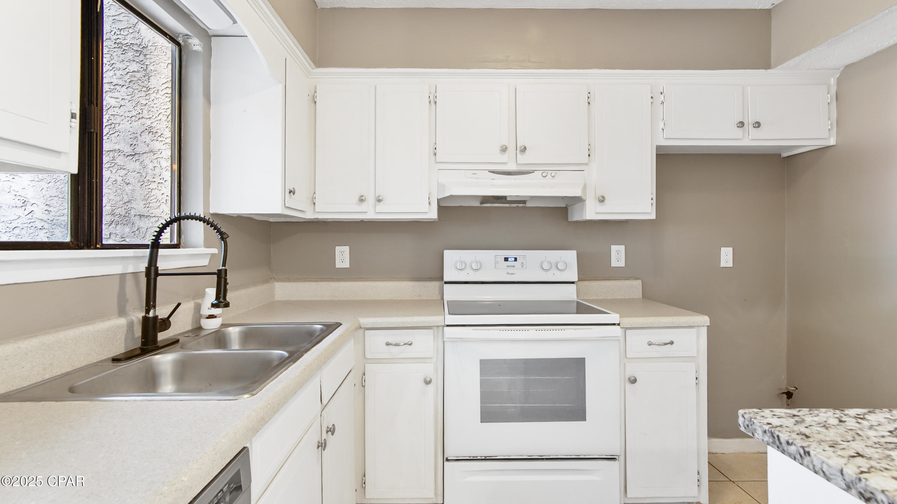 Venetian Villa - Residential