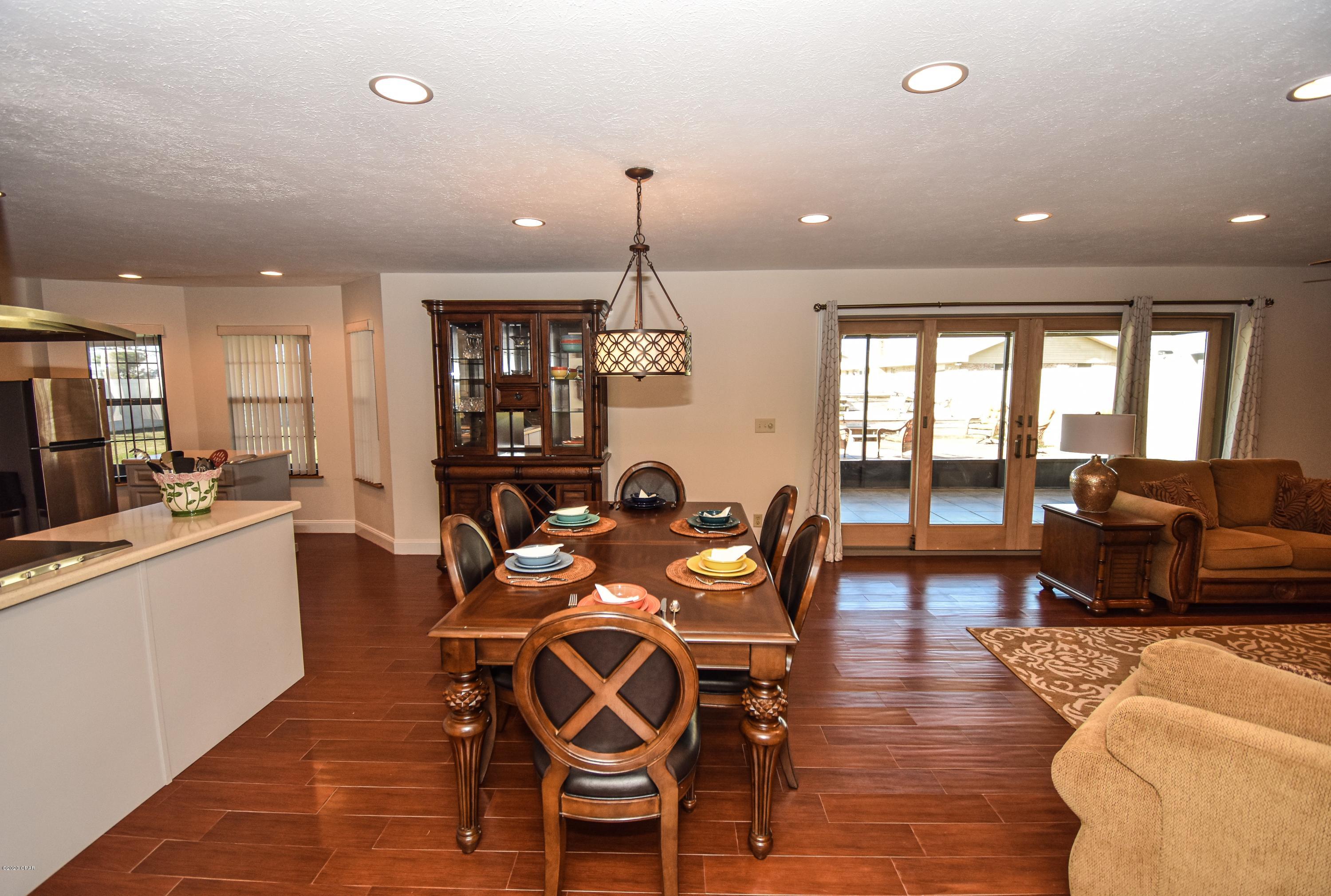 Imperial Oaks - Residential