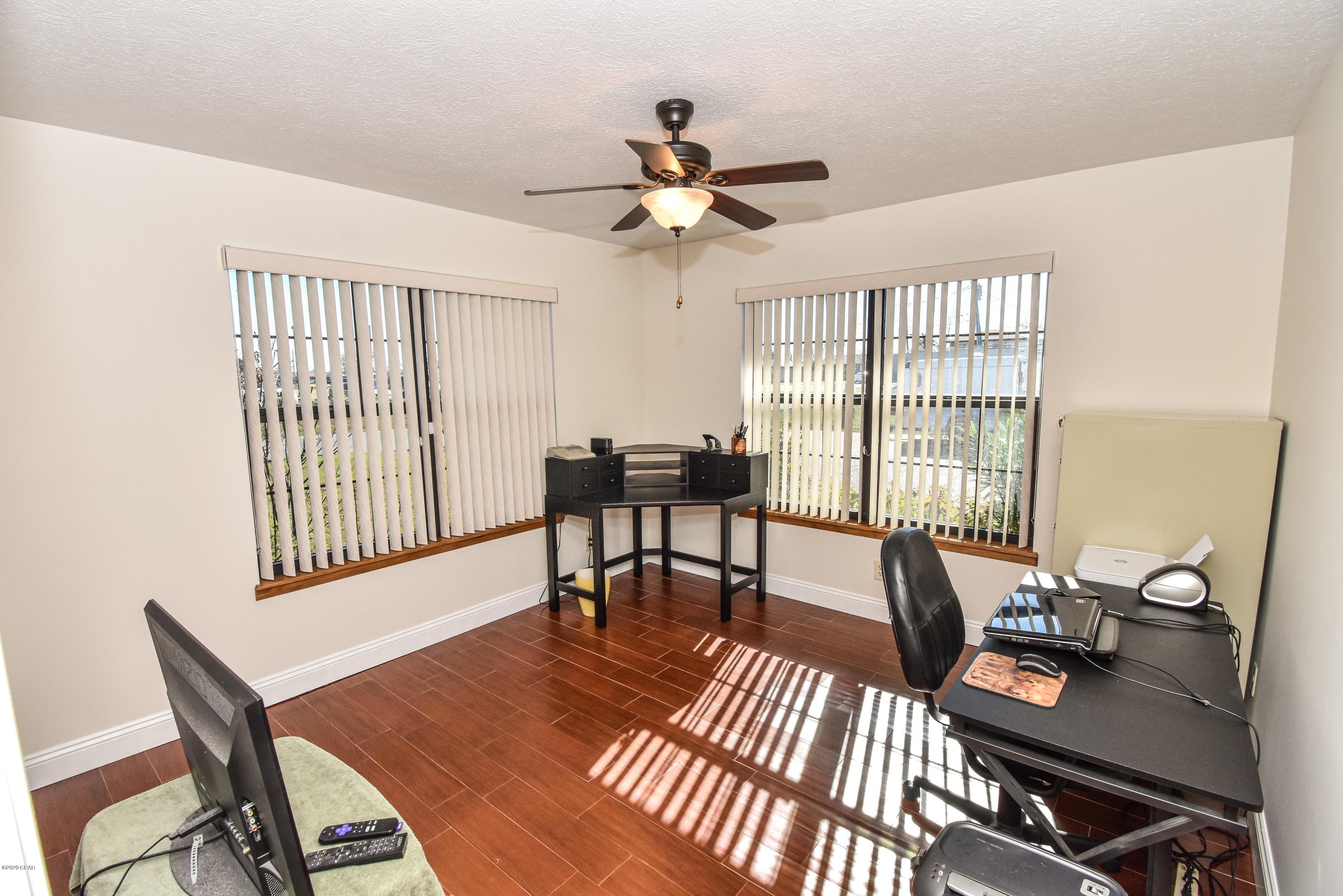 Imperial Oaks - Residential