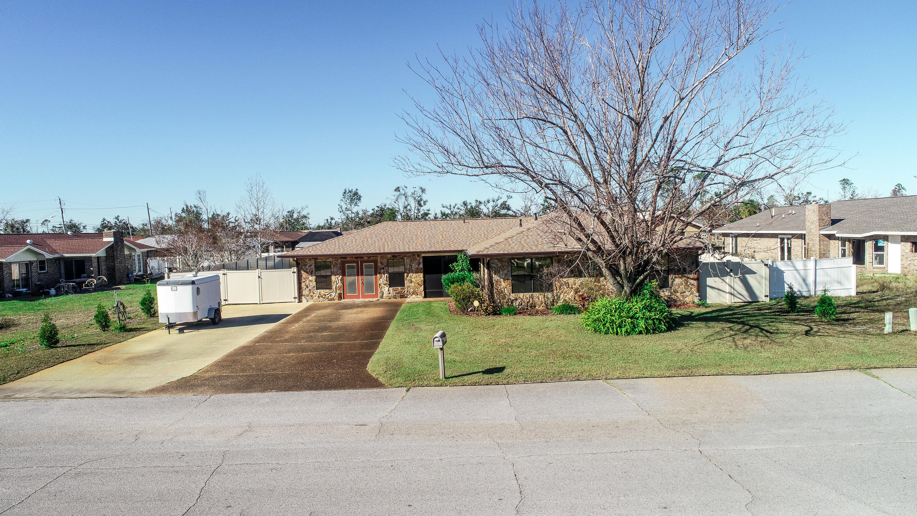 Imperial Oaks - Residential