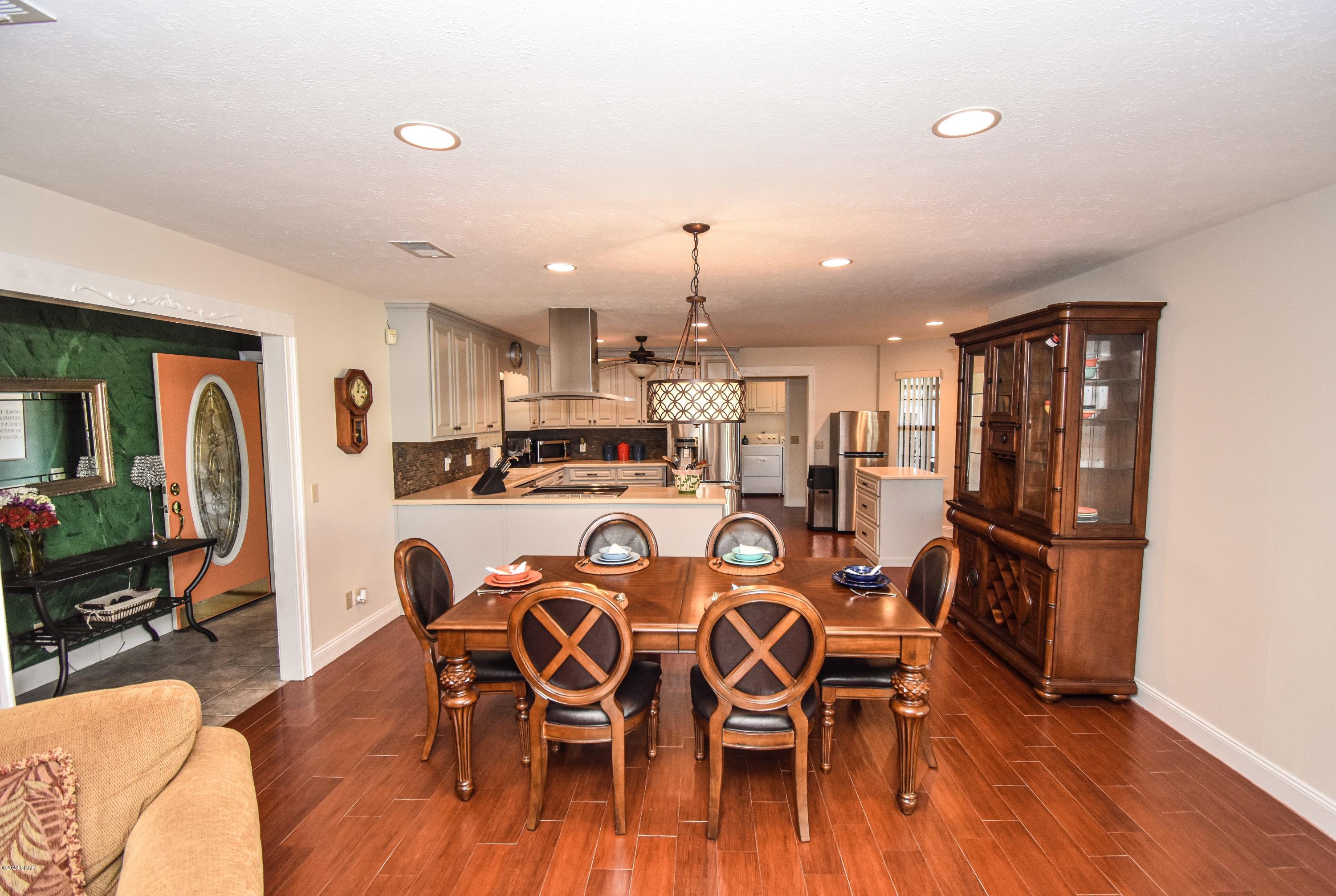 Imperial Oaks - Residential