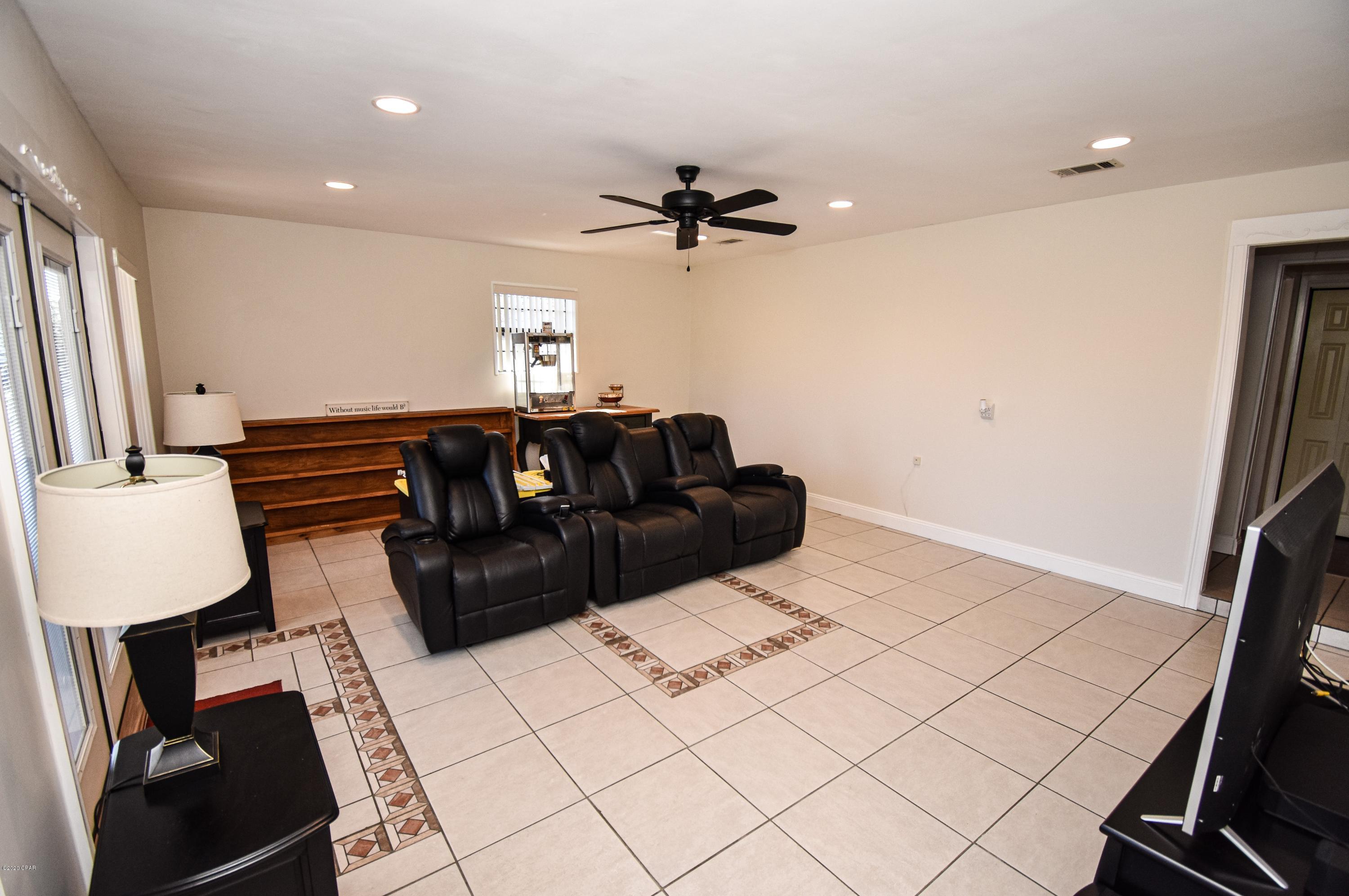 Imperial Oaks - Residential