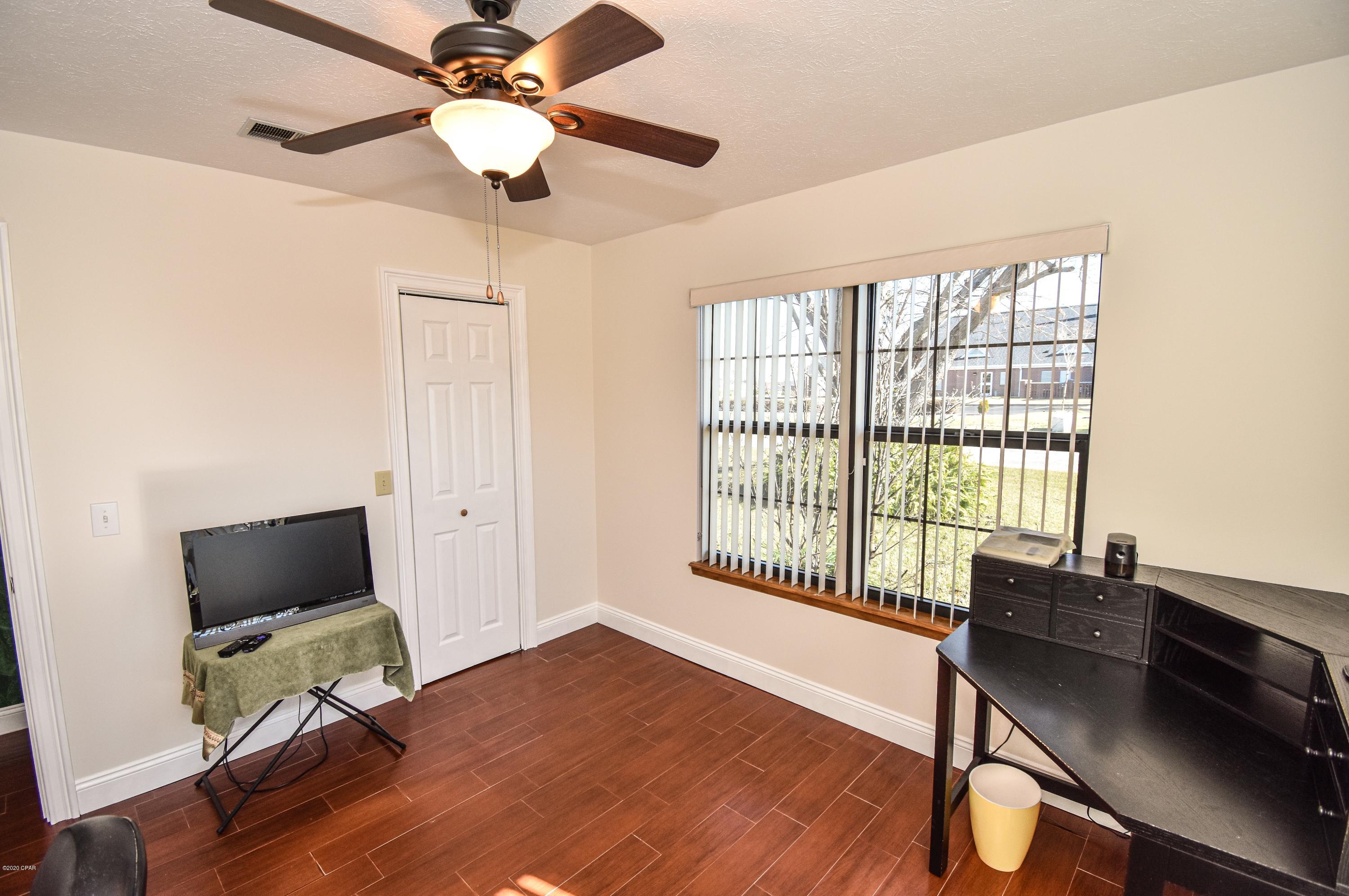 Imperial Oaks - Residential