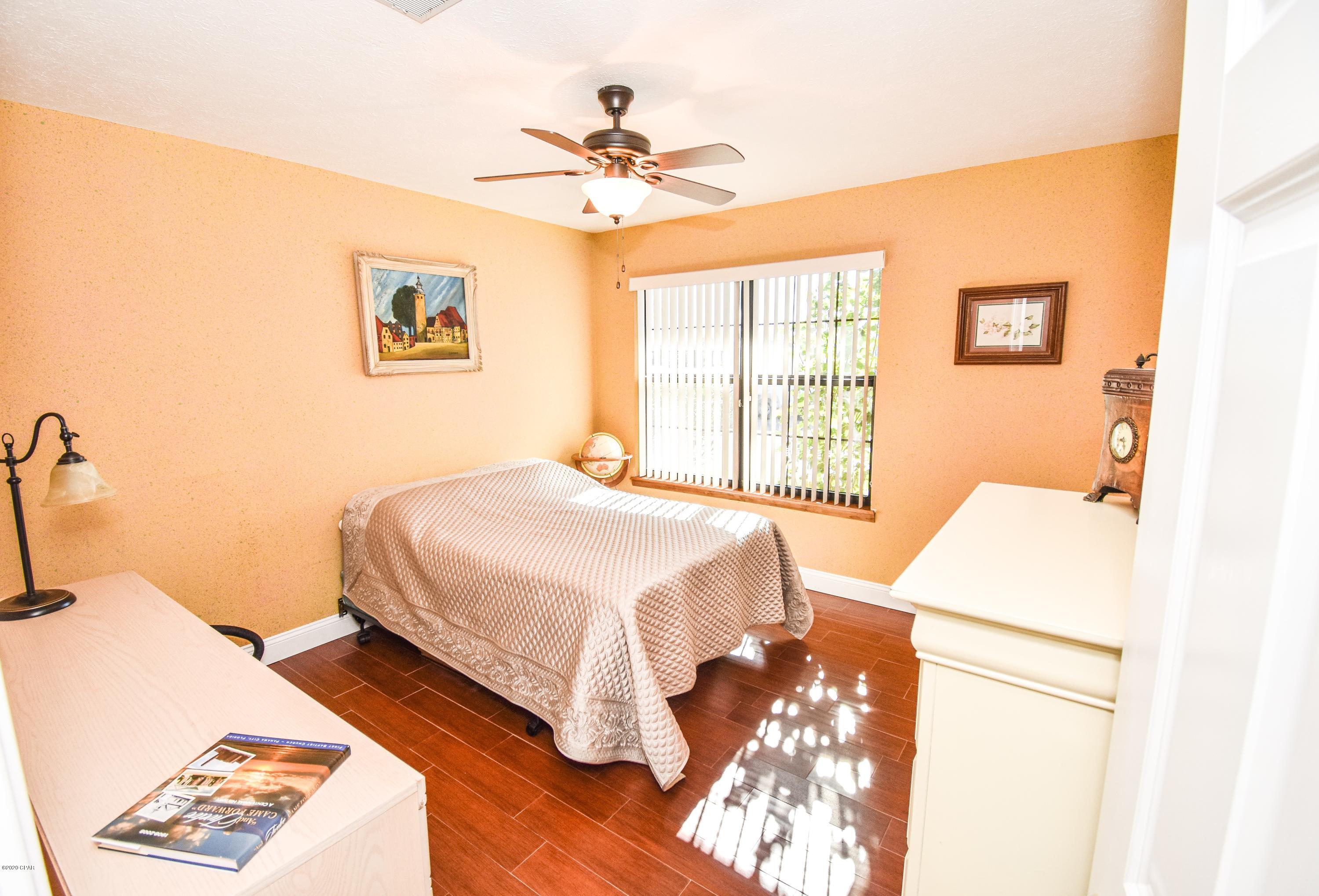 Imperial Oaks - Residential