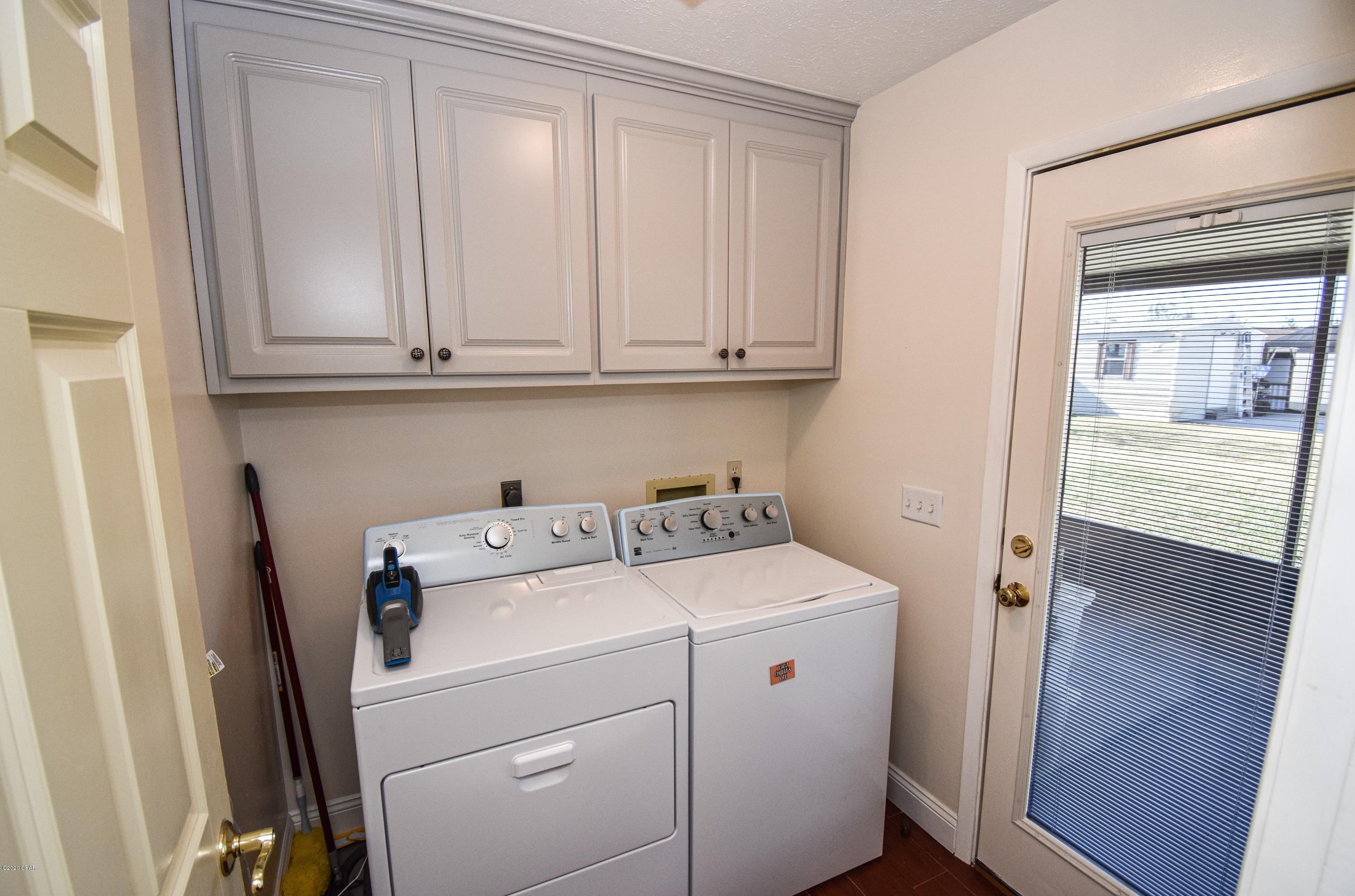 Imperial Oaks - Residential