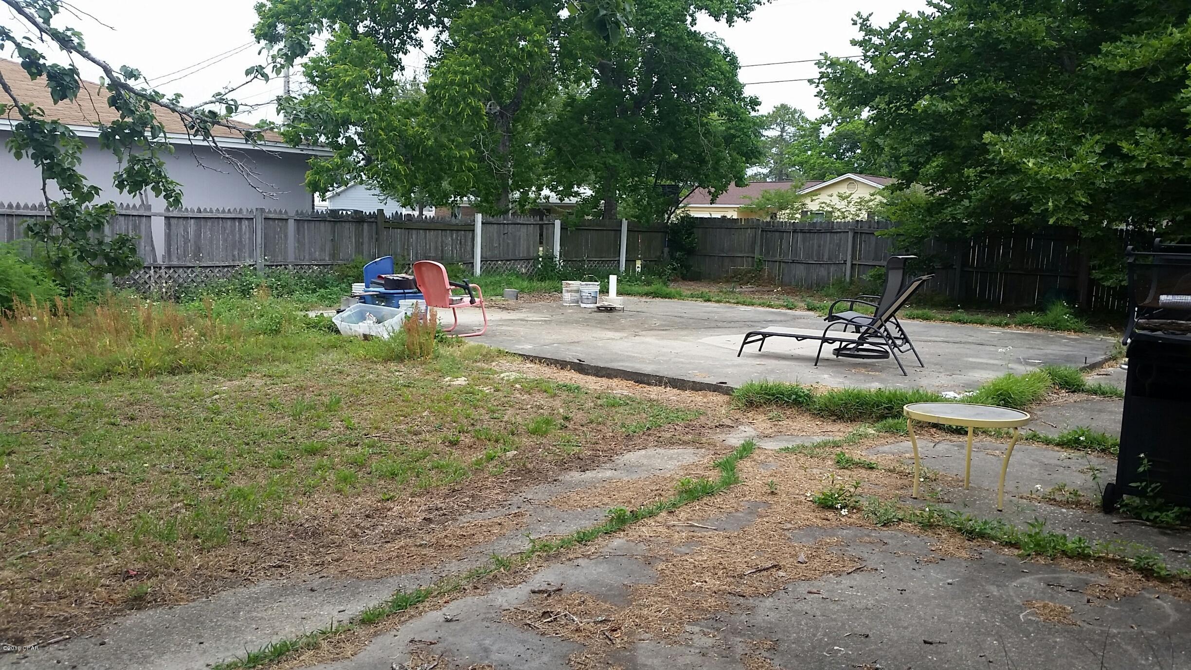 Hutchison's 2nd To Bahama Bch - Residential