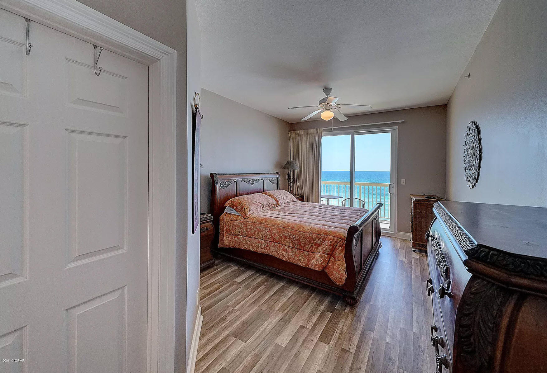 Calypso Towers I - Residential