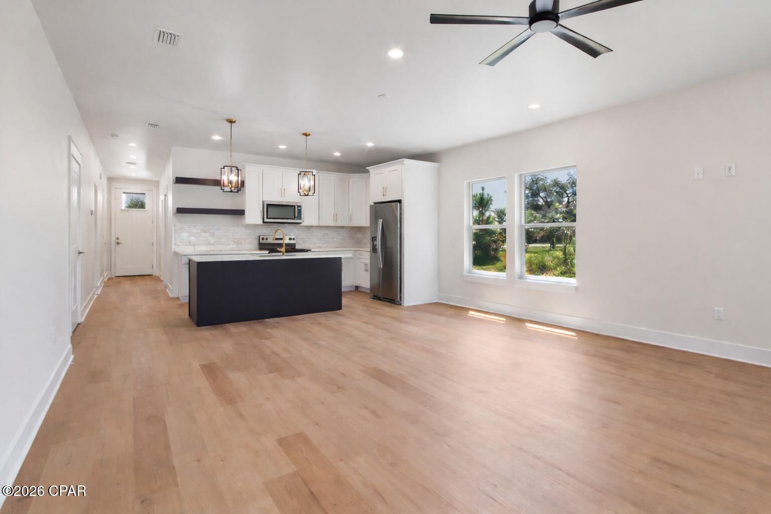 Pretty Bayou Hts 1st - Residential