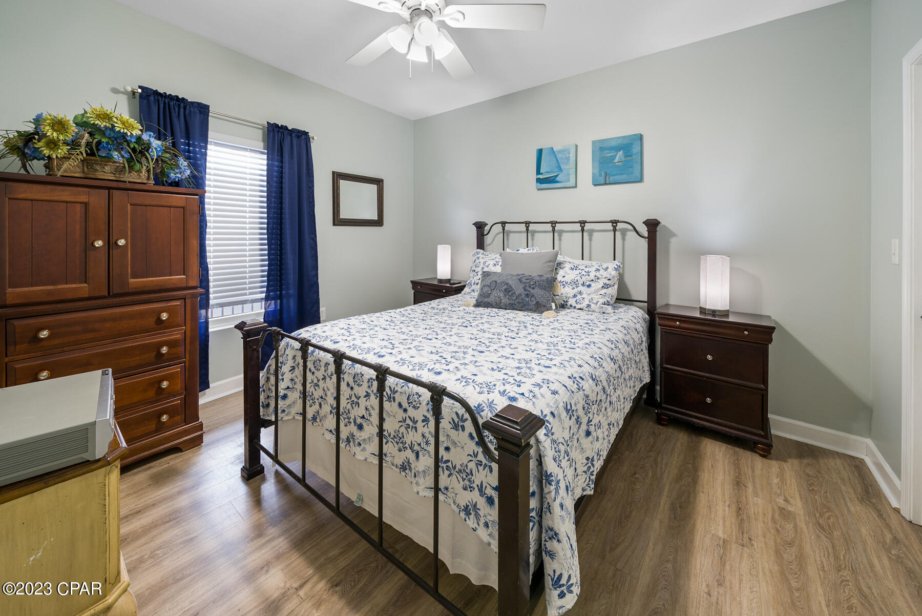 Splash Condo - Residential