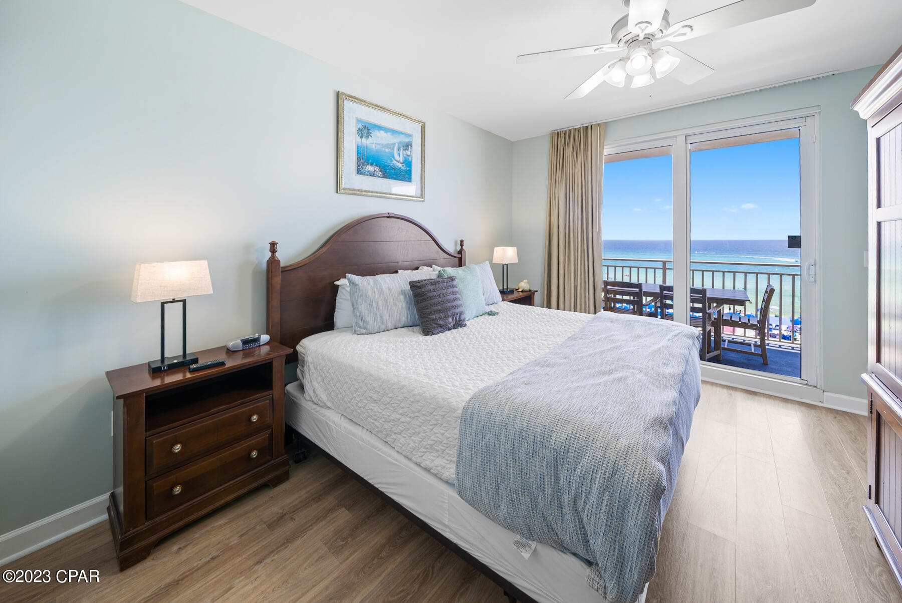 Splash Condo - Residential