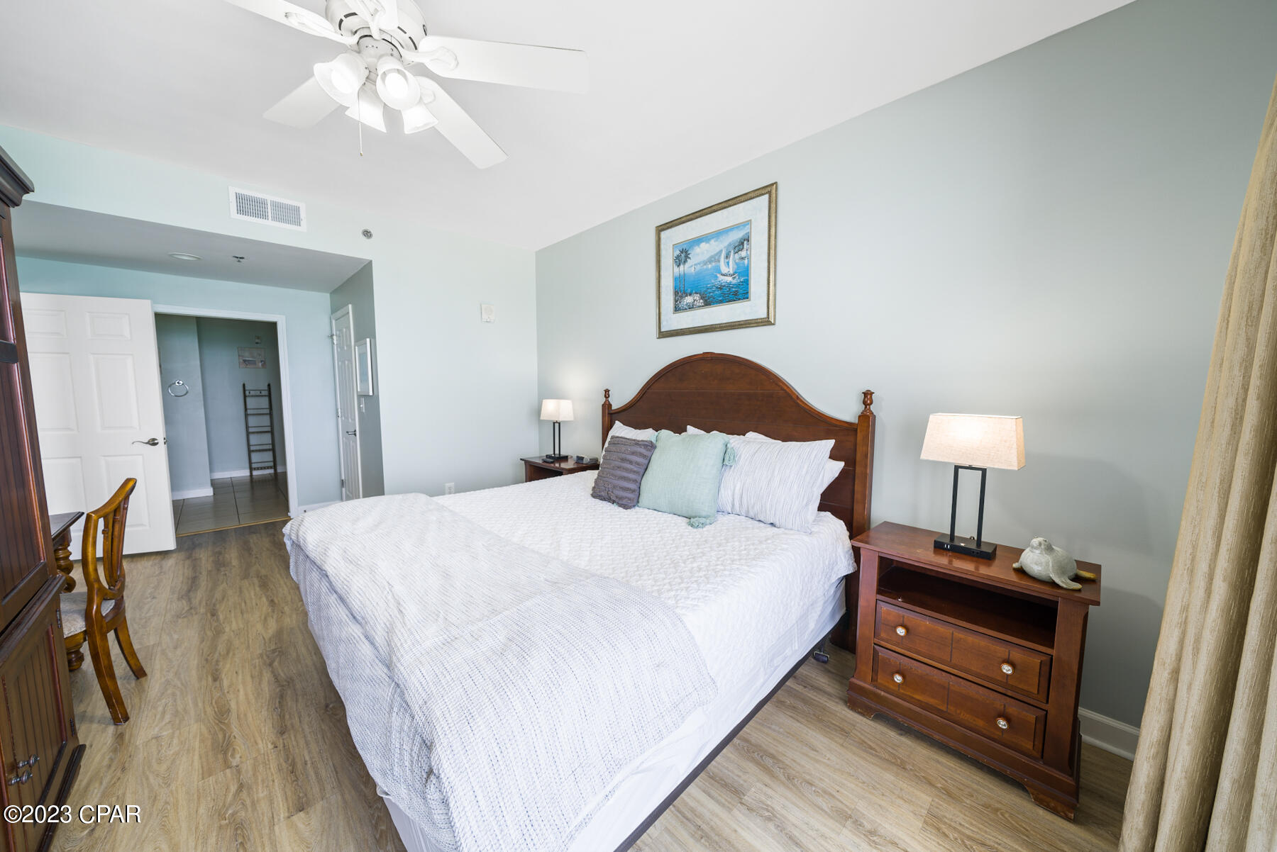 Splash Condo - Residential