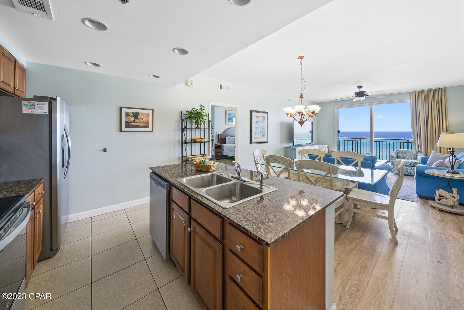 Splash Condo - Residential