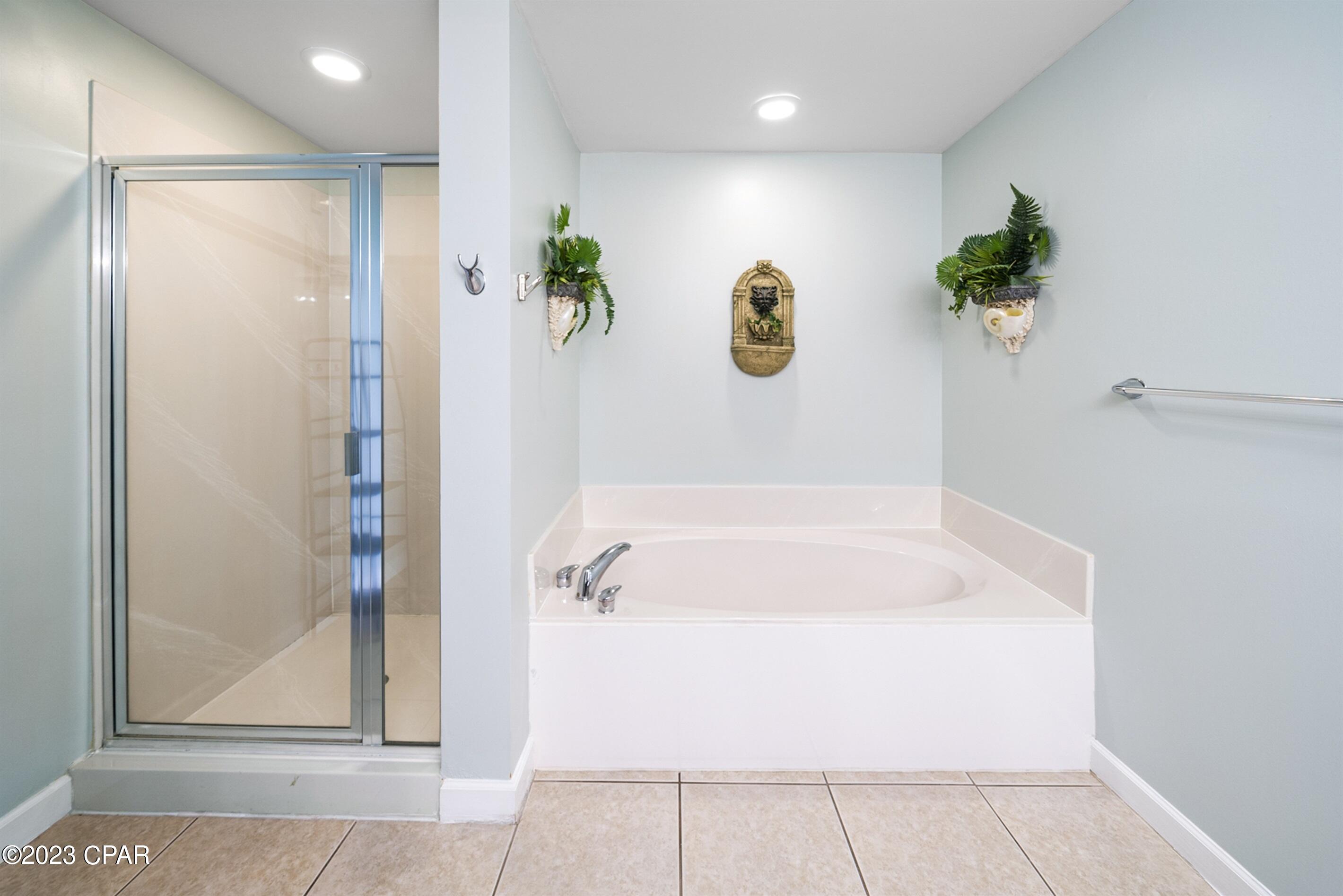 Splash Condo - Residential