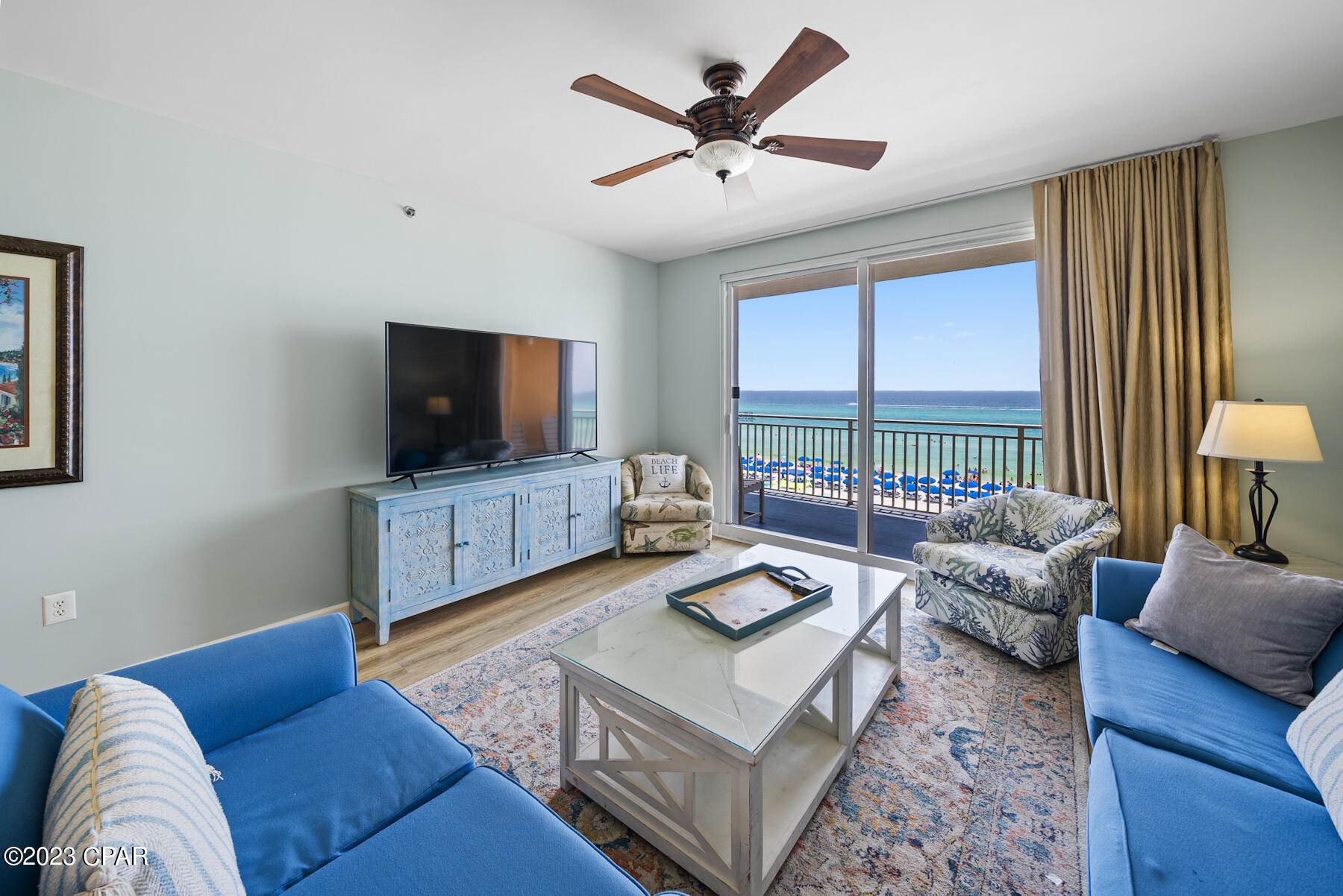 Splash Condo - Residential