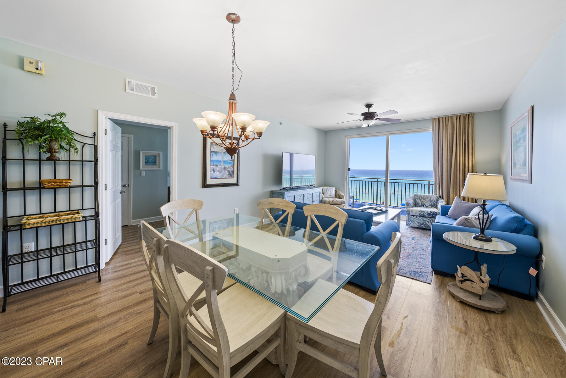 Splash Condo - Residential