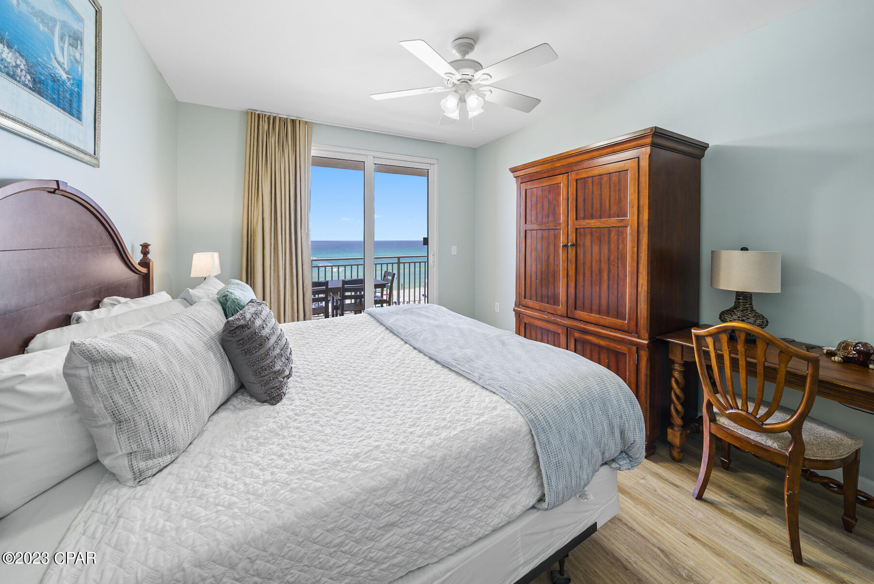 Splash Condo - Residential