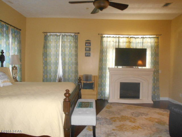 Pine Lake Estates - Residential