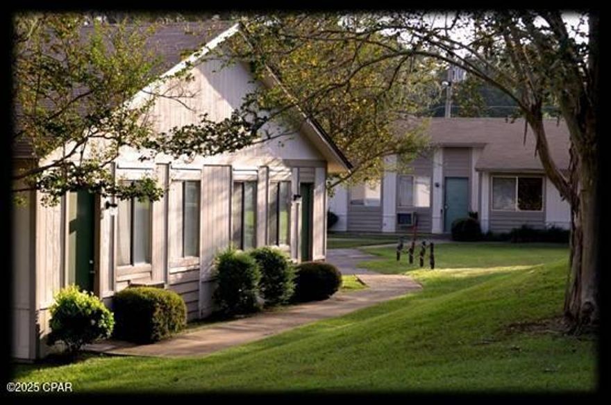 1 Bed, 1 Bath, 540sf - Only $850/month with pay on time discounts! Onsite Laundry and Pets Welcome! 

Clean. Convenient. Affordable. This cozy 1-bedroom is perfect for easy living in a prime Tallahassee location. Whether you're just starting out or need a fresh space, Mission West has you covered.